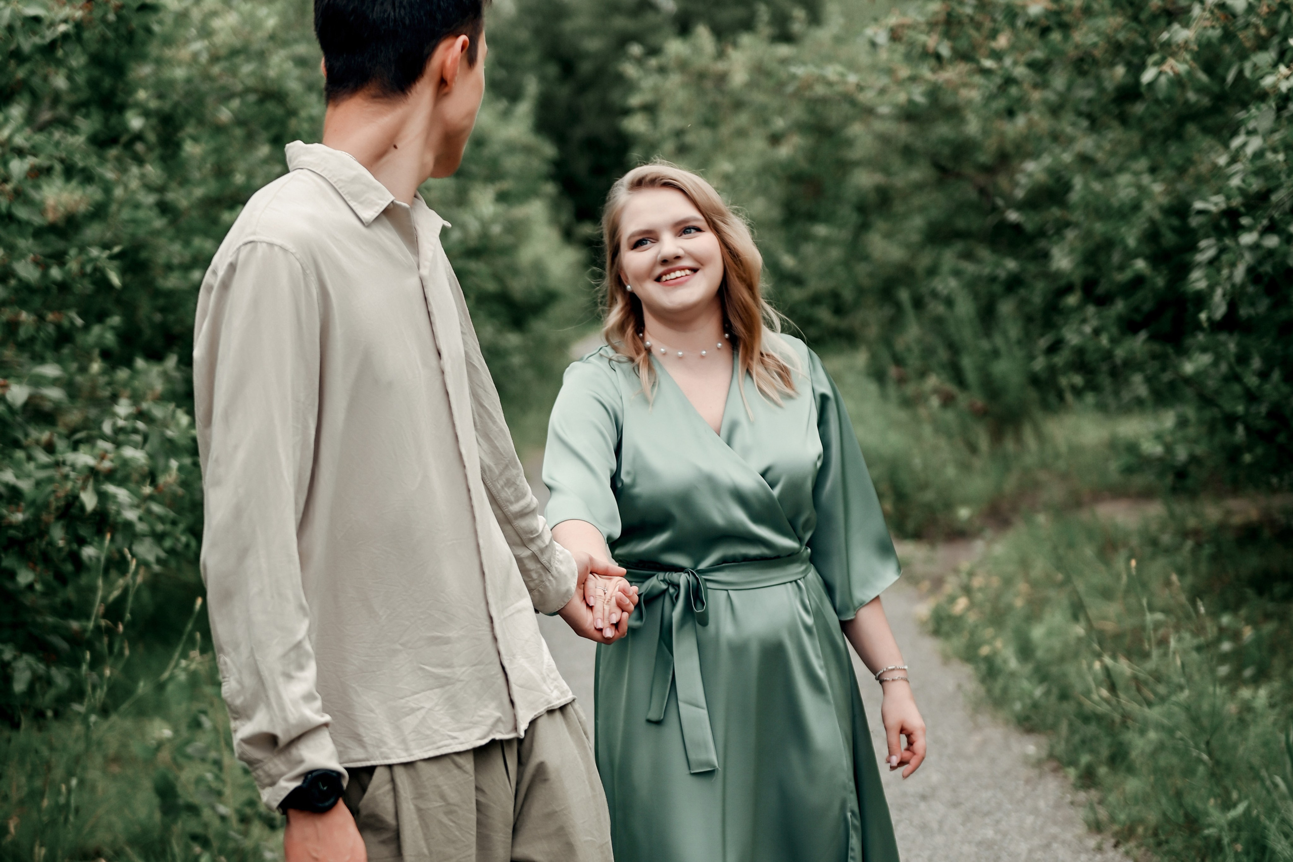 Love story прогулка вместе с песиком))). Свадебный, семейный, детский, контент фотограф в Омске Максим Ильин