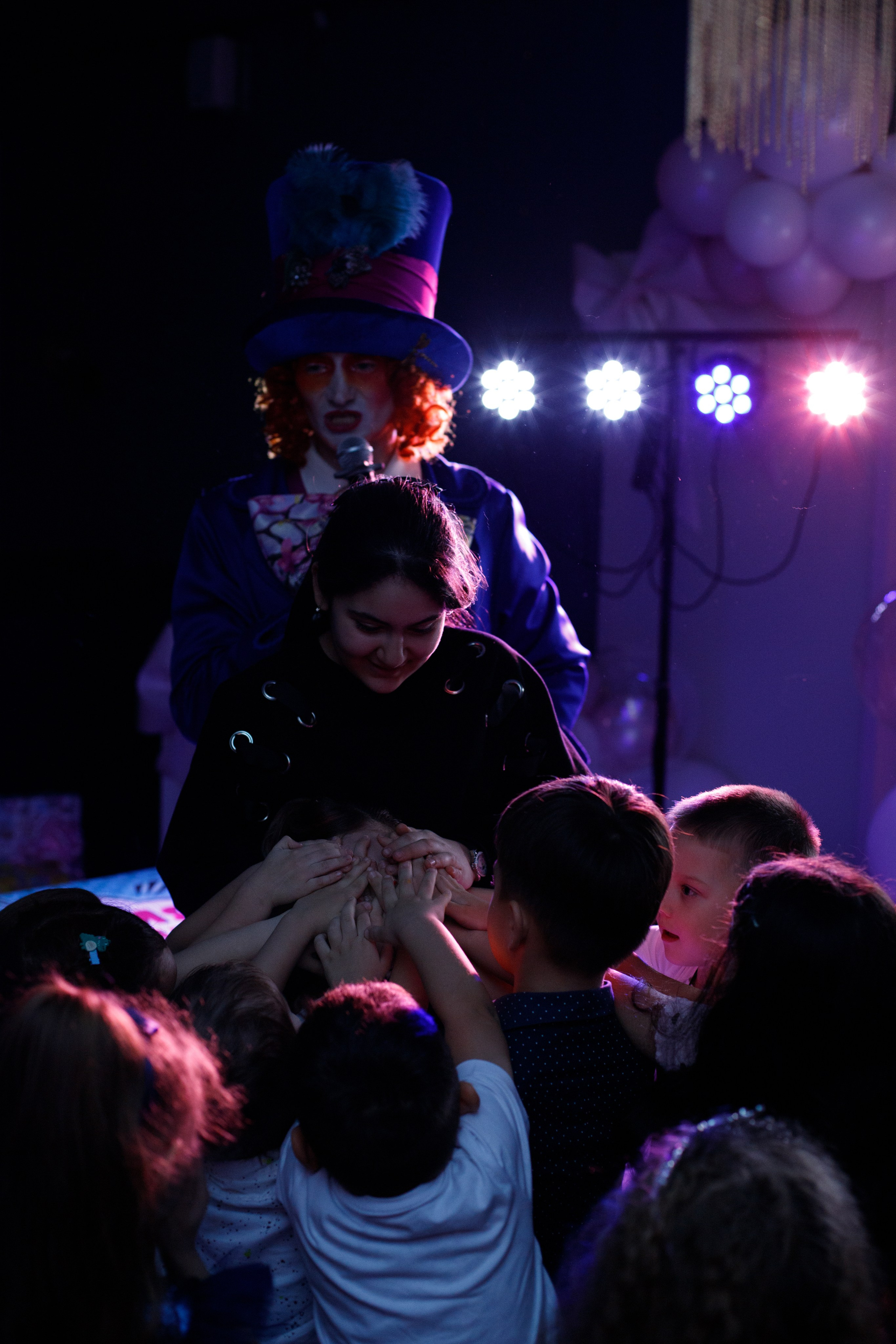 ASIA'S BIRTHDAY PARTY. Photokarish