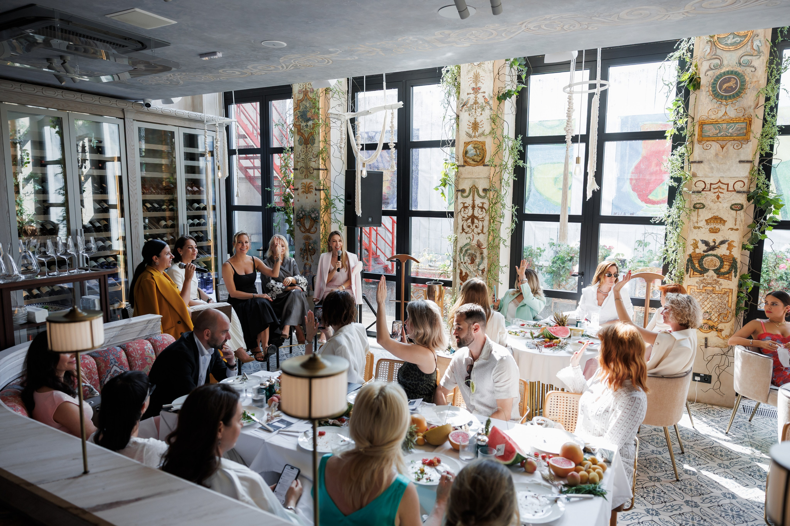 БРАНЧ С ЕЛЕНОЙ ЛЕТУЧЕЙ. Фотограф в Москве Алексей Виноградов
