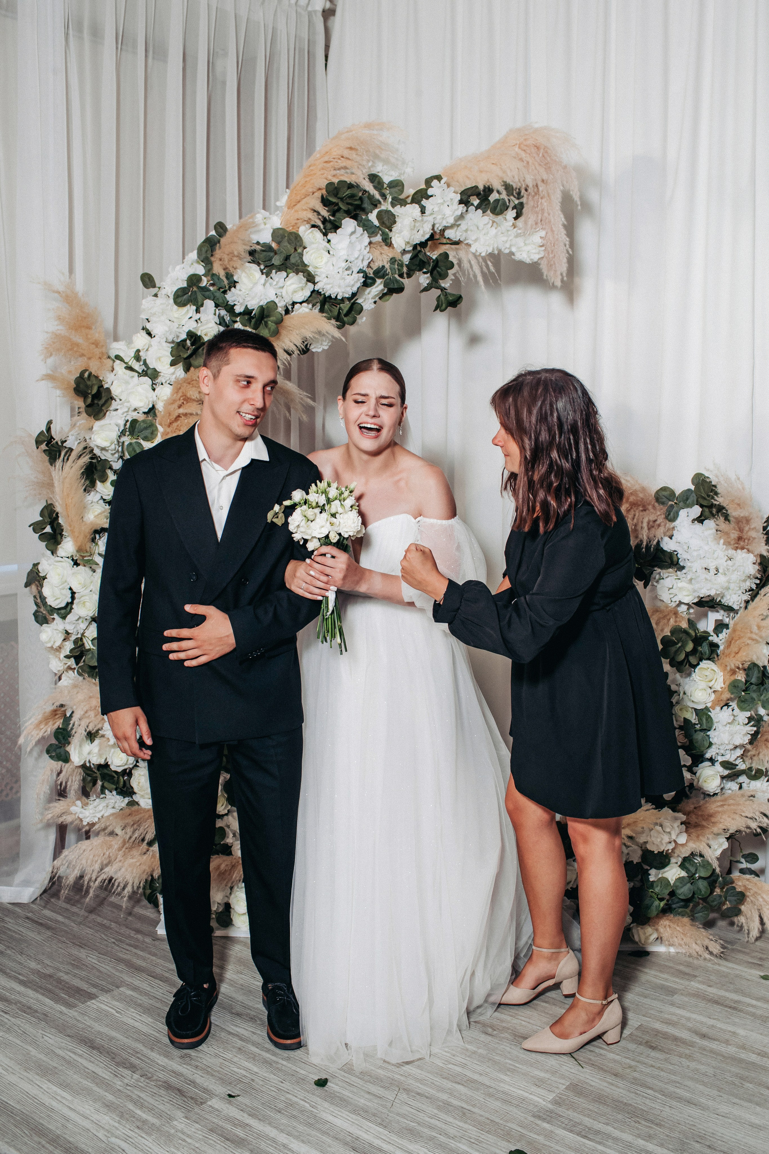 Vlad & Nadya (Saint-Petersburg, Russia). Destination wedding photographer Peter Letu