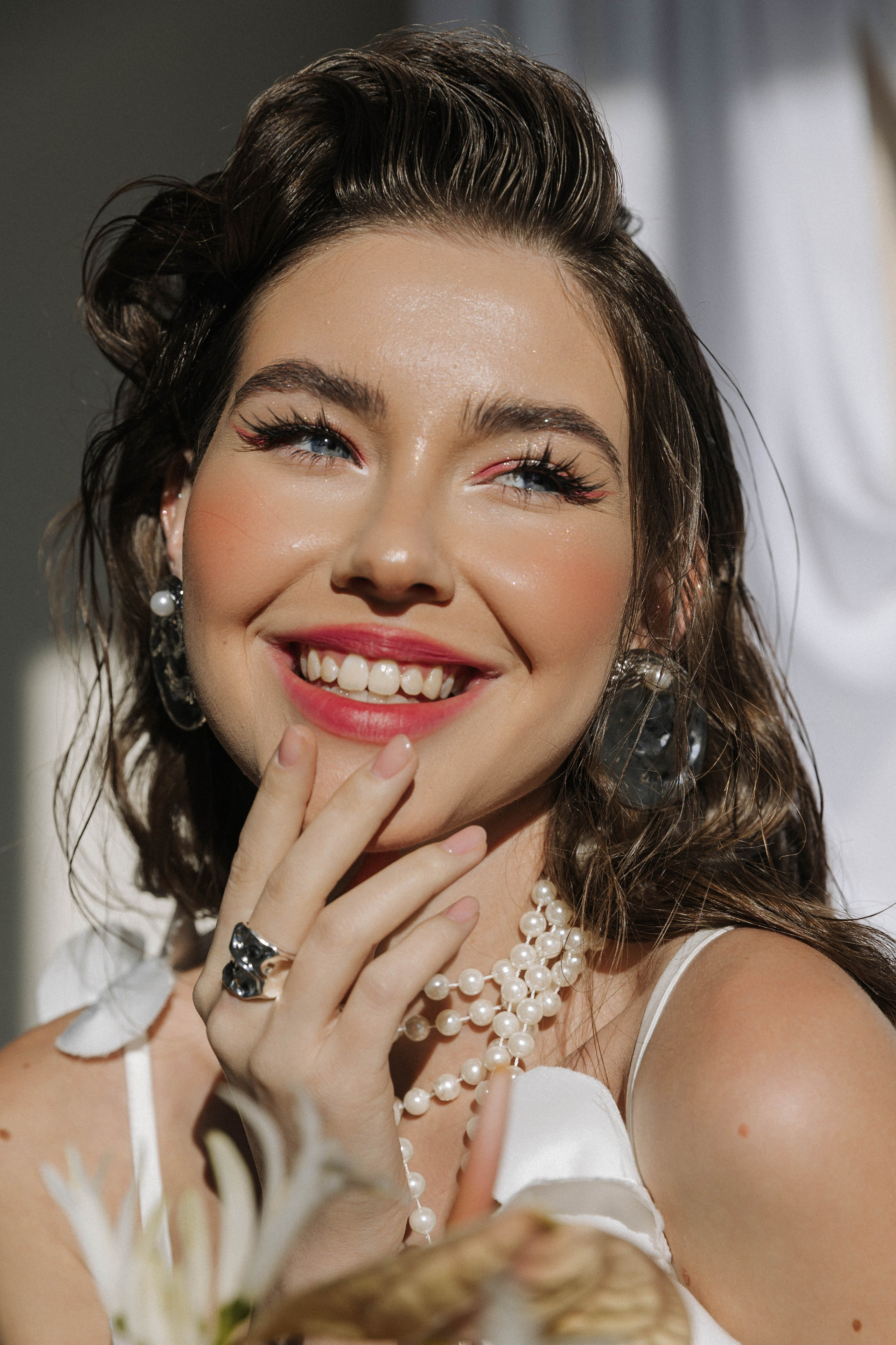 Настя. Э Т О М Ы