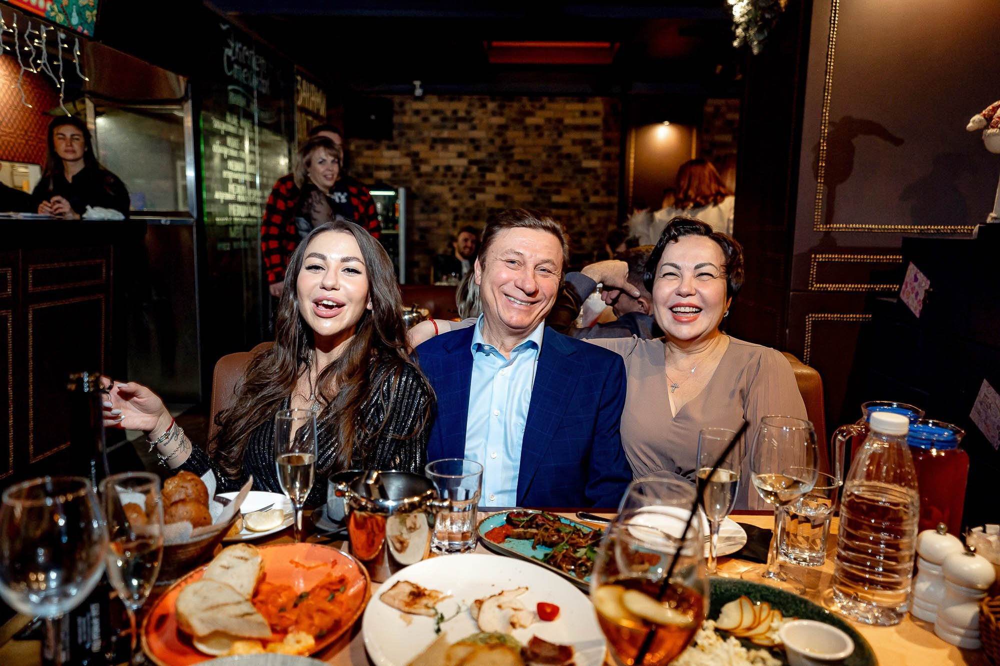 Новый год 2024 в Peoples. Сергей Кошкин. Репортажная и ивент-фотография в Сургуте