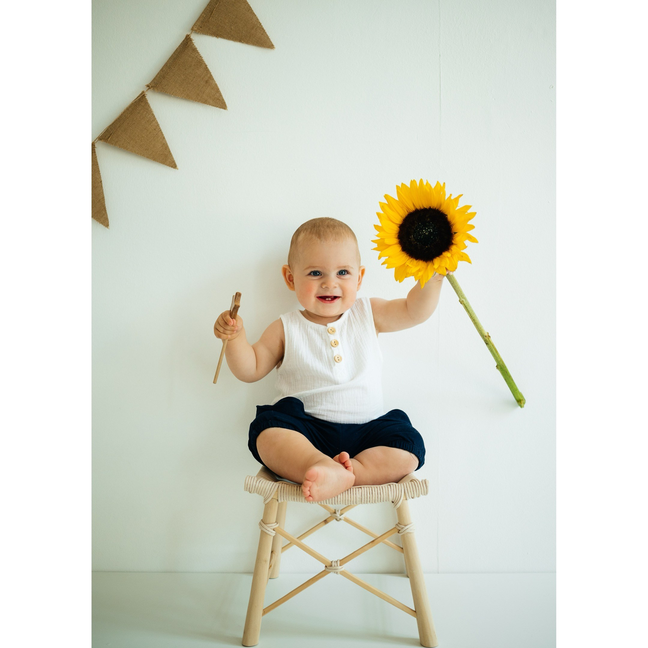 Мне год!. Ваш свадебный и семейный фотограф