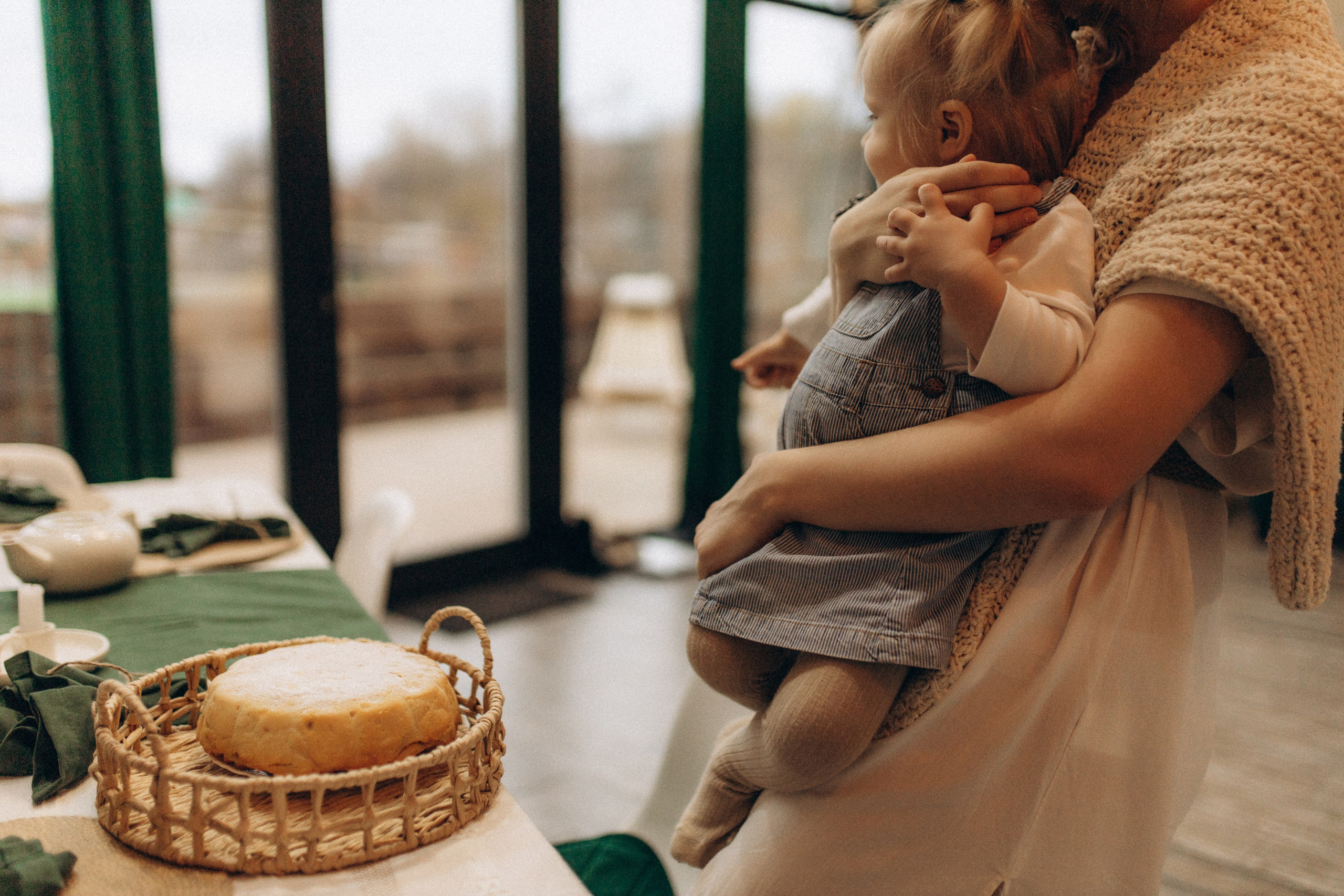 Алиса и мама. Семейный фотограф Губкин/Старый Оскол