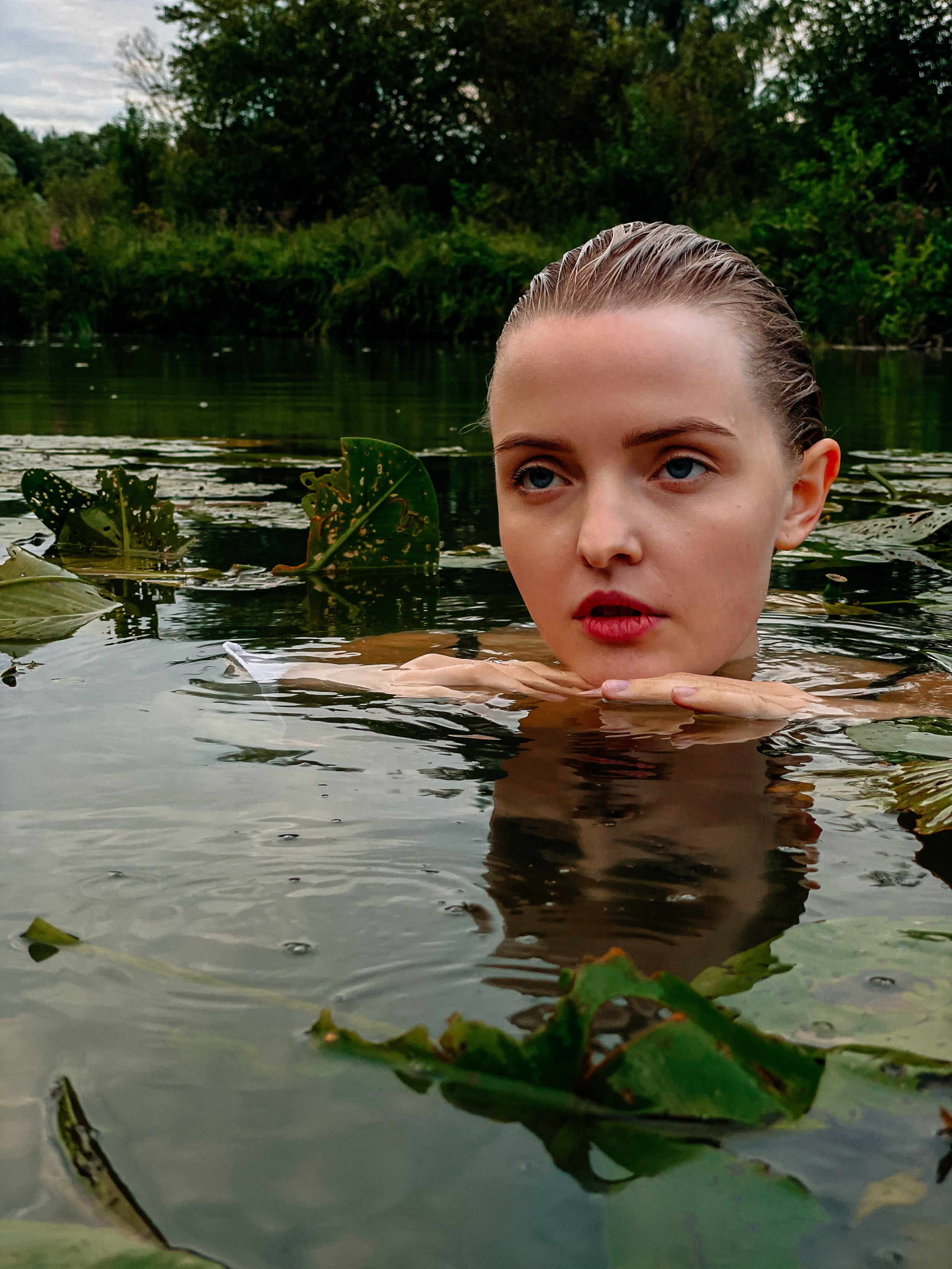 Съемка в воде. Марта Корженко — фотограф, контент фотограф, визуализатор бренда