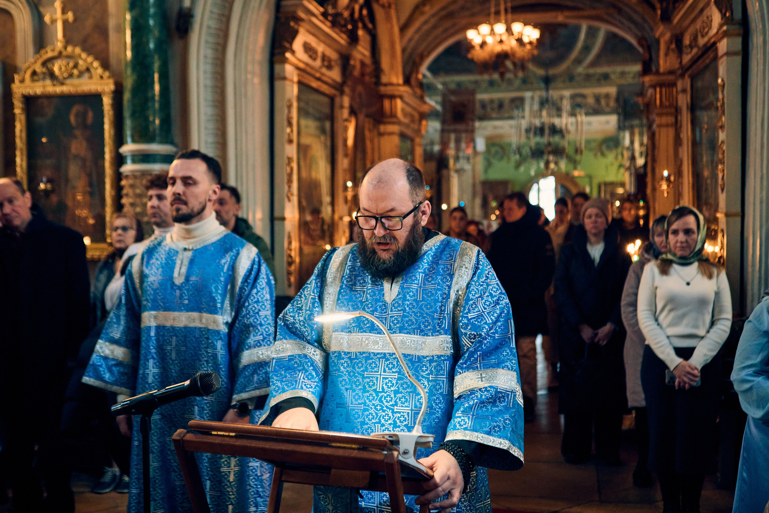 Всенощная на Благовещение Пресвятой Богородицы. DMITRY MOISEENKO — фотограф, художник, топ-стилист