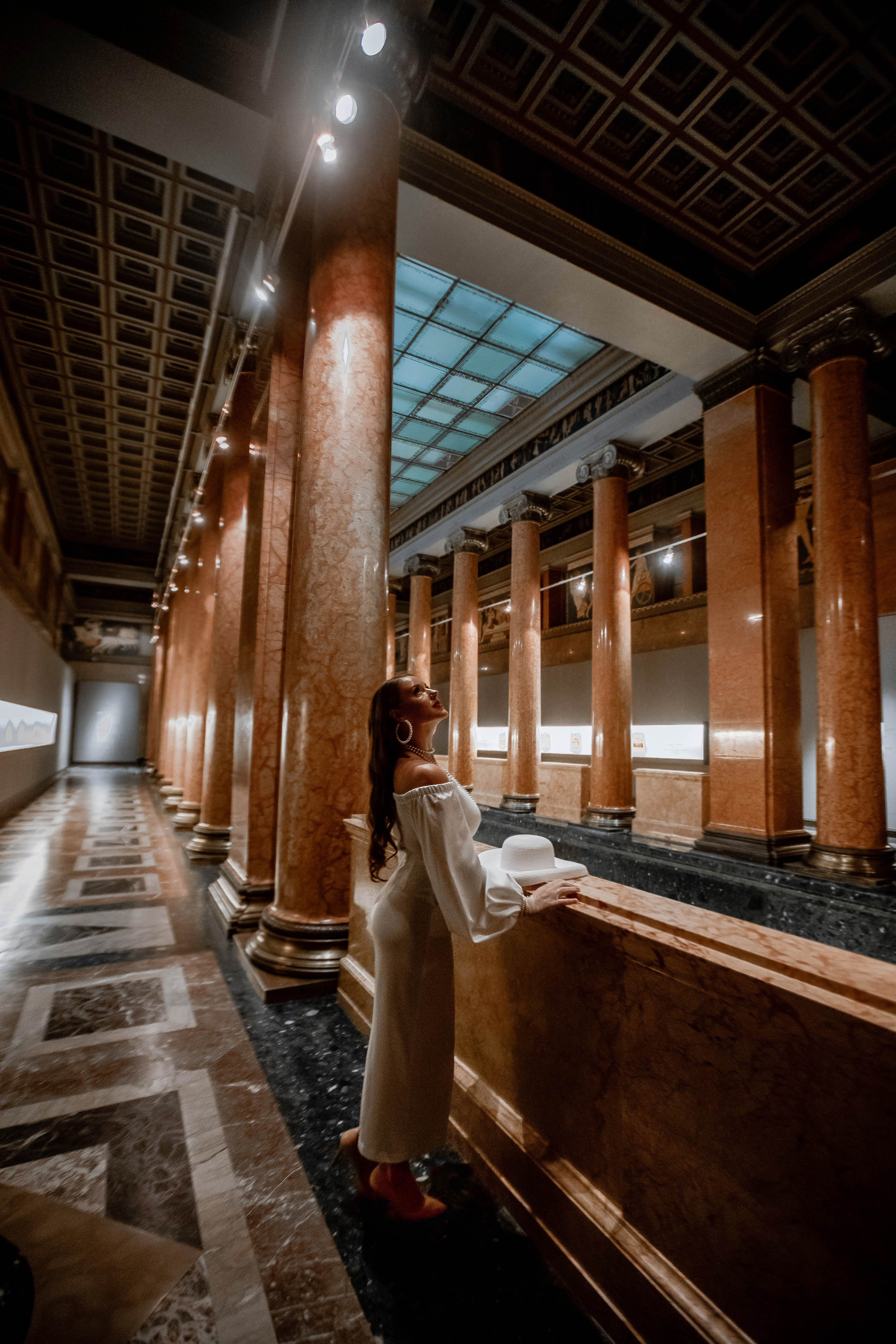 Ольга Найденова. Ночь в музее. Фотограф