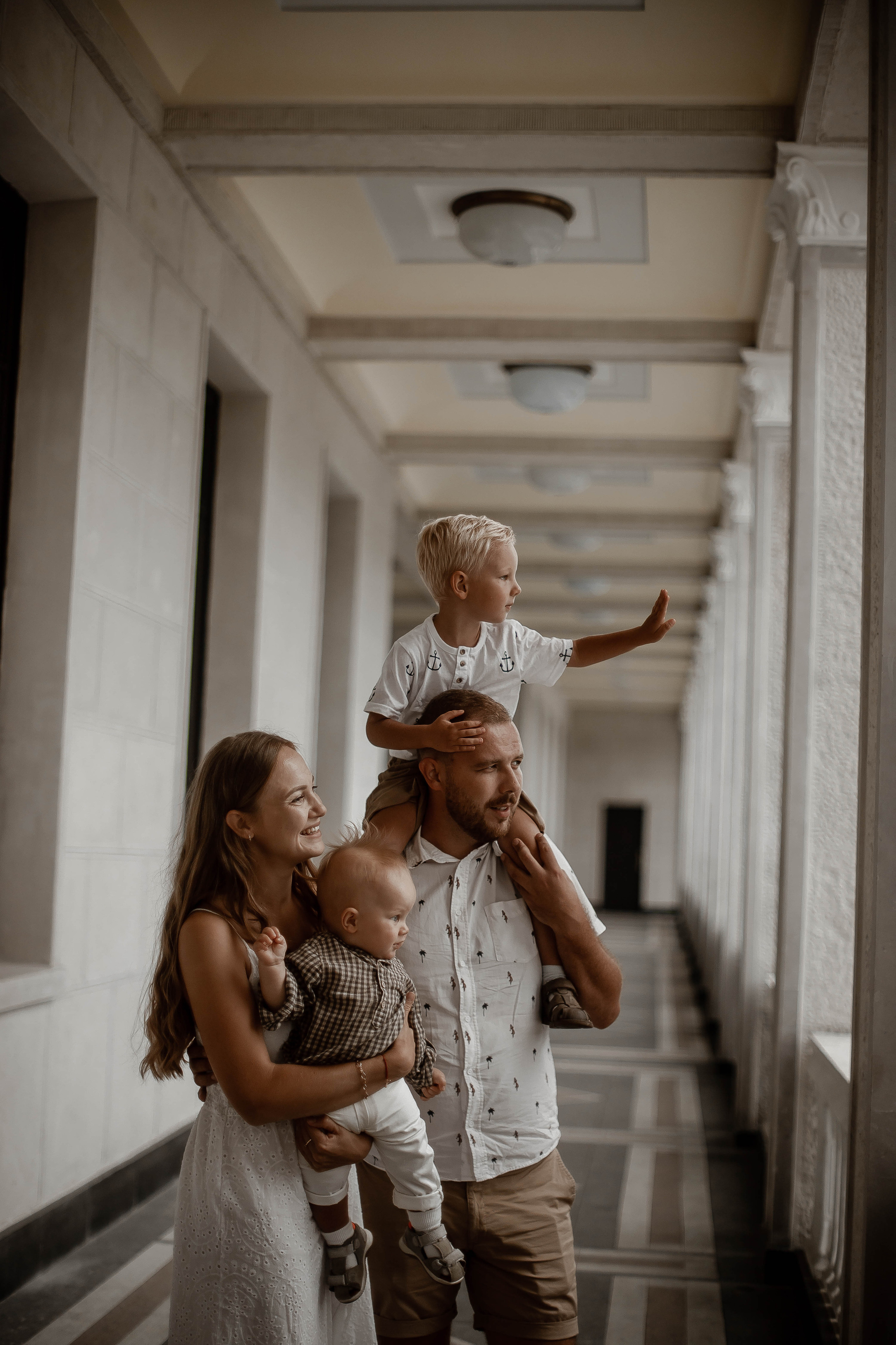Family.Речной вокзал. Фотограф
