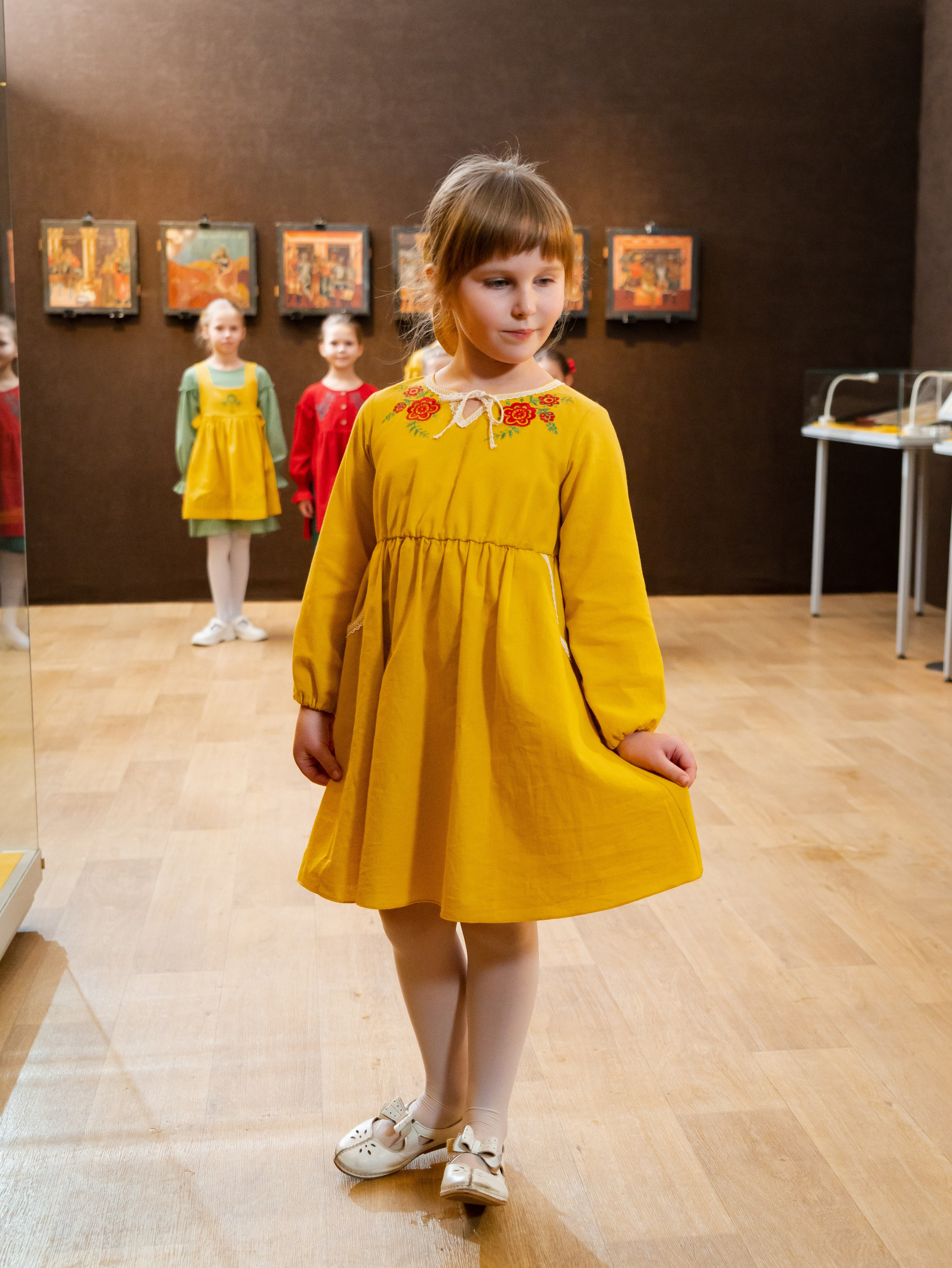 Показ одежды в рамках выставки «105. Лучшее». Фотограф Москва