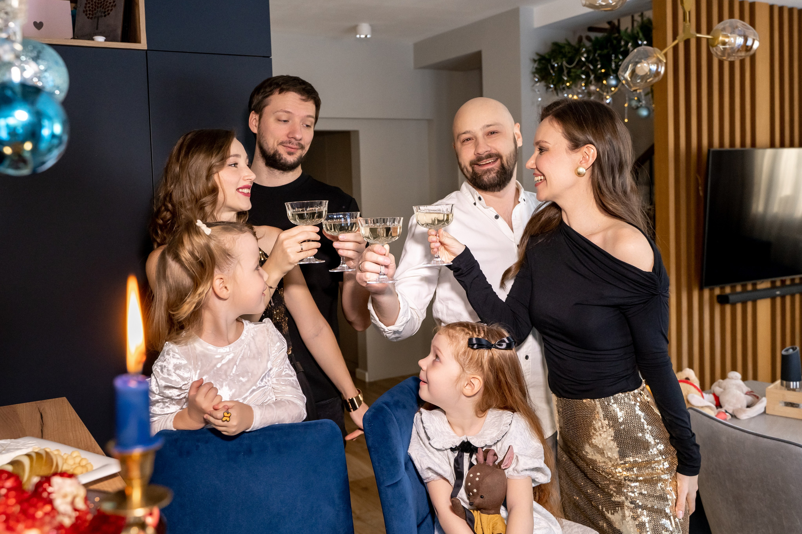 Домашняя семейная фотосессия в Москве, Домодедово, Видное, Бутово, Щербинка. Семейный фотограф Москва и Московская область. Семейная фотосессия на природе. Фотосессия детского праздника. Фотосессия юбилея. Фотосессия в день рождения. Фотограф на годик ребенку. Детский фотограф. Фоторепортаж семейного праздника. Детский фотограф Москва.