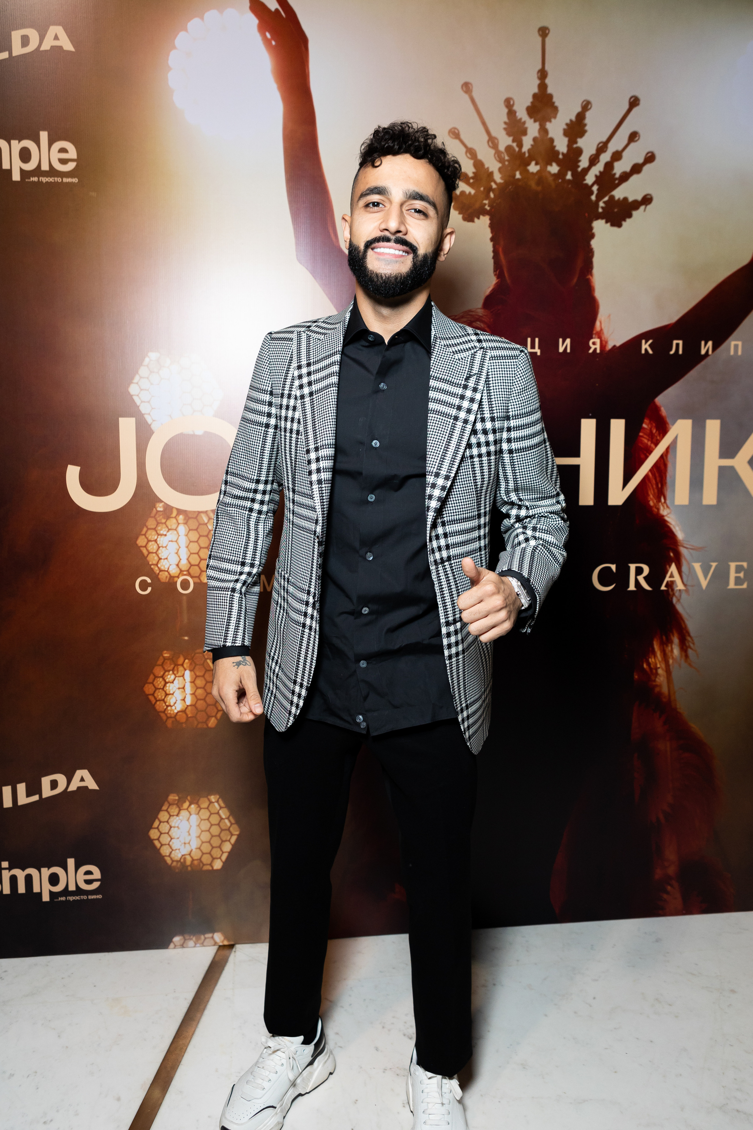 Закрытая презентация клипа JONY ''НИКАК'' в CRAVE. Светский фотограф — Анисина Ирина