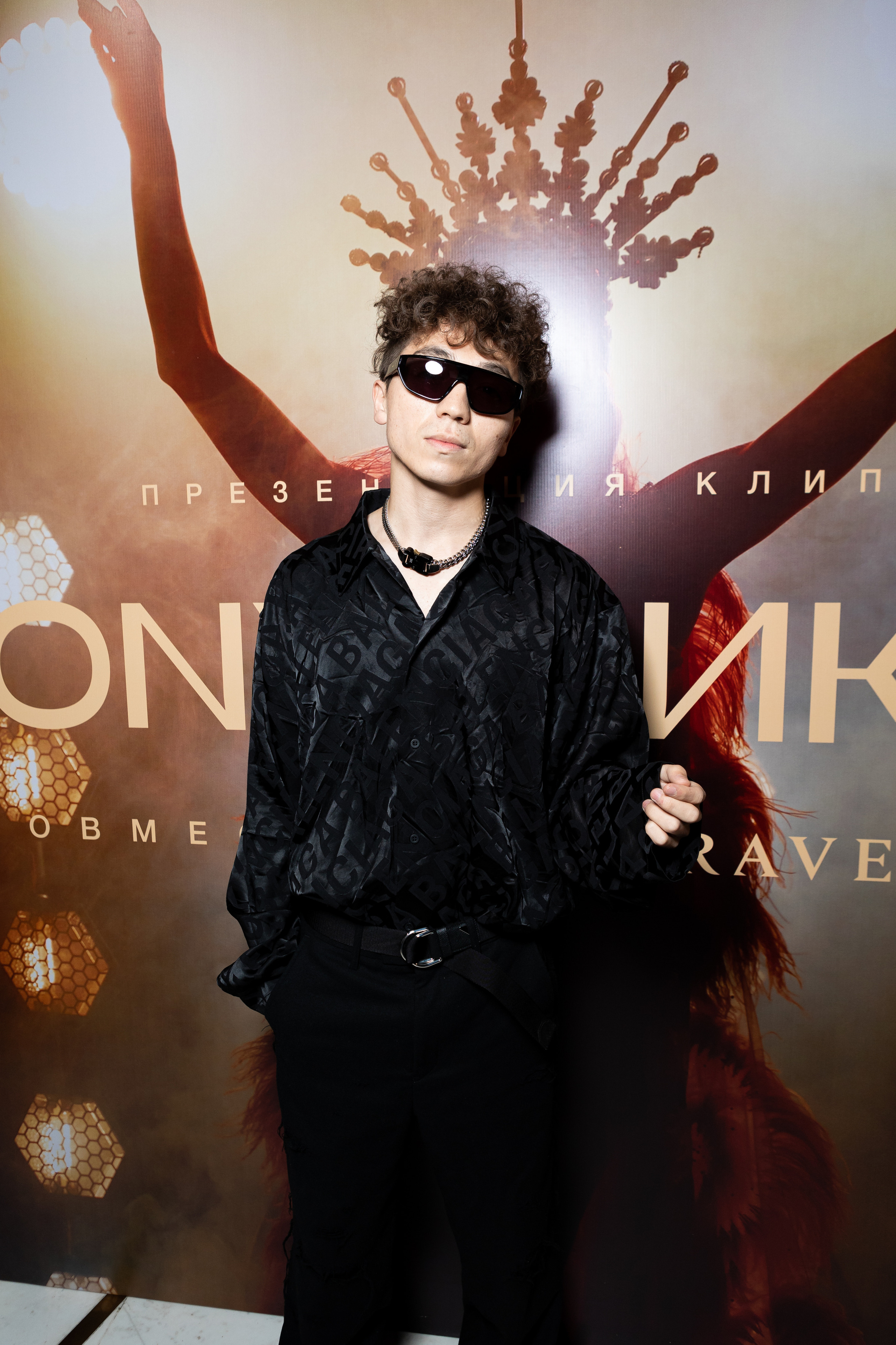 Закрытая презентация клипа JONY ''НИКАК'' в CRAVE. Светский фотограф — Анисина Ирина