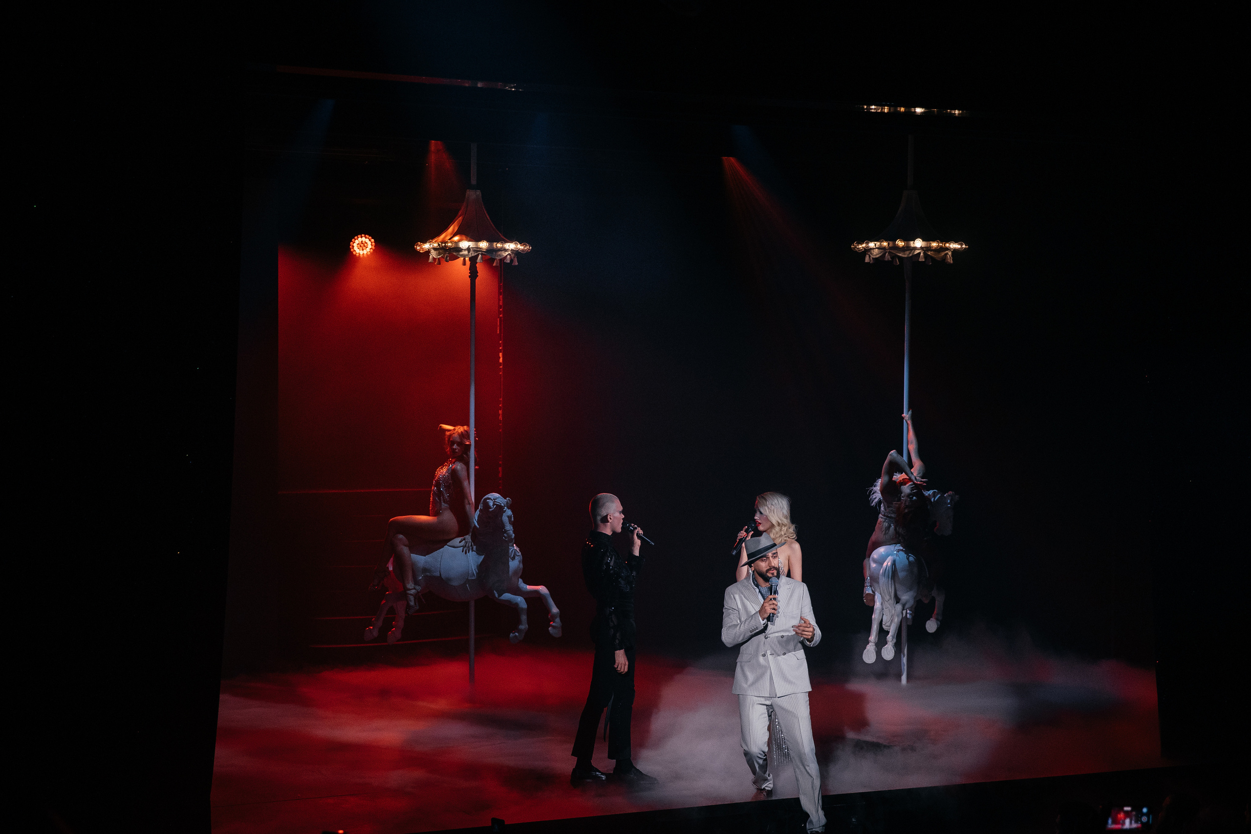 Закрытая презентация клипа JONY ''НИКАК'' в CRAVE. Светский фотограф — Анисина Ирина