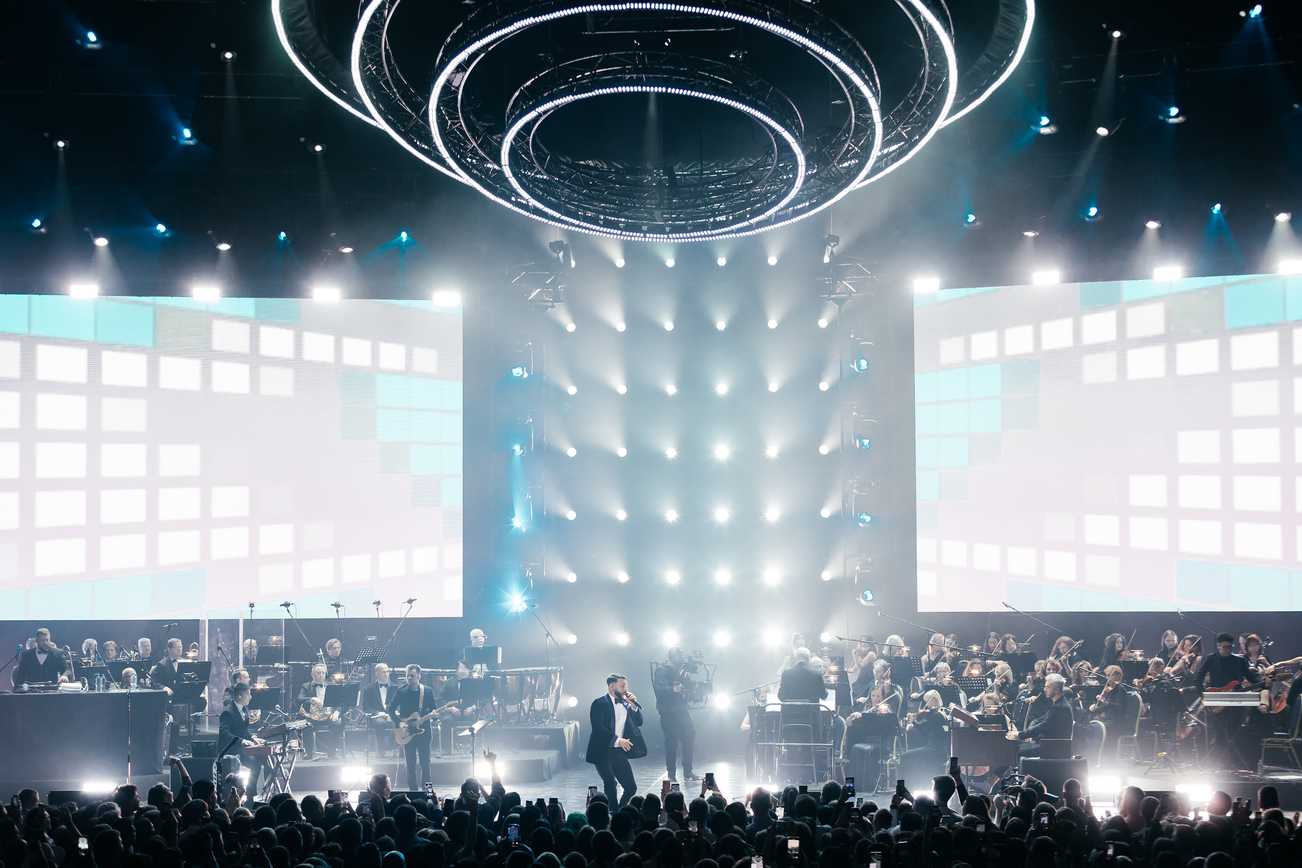 L-ONE в CROCUS CITY HALL. Светский фотограф — Анисина Ирина