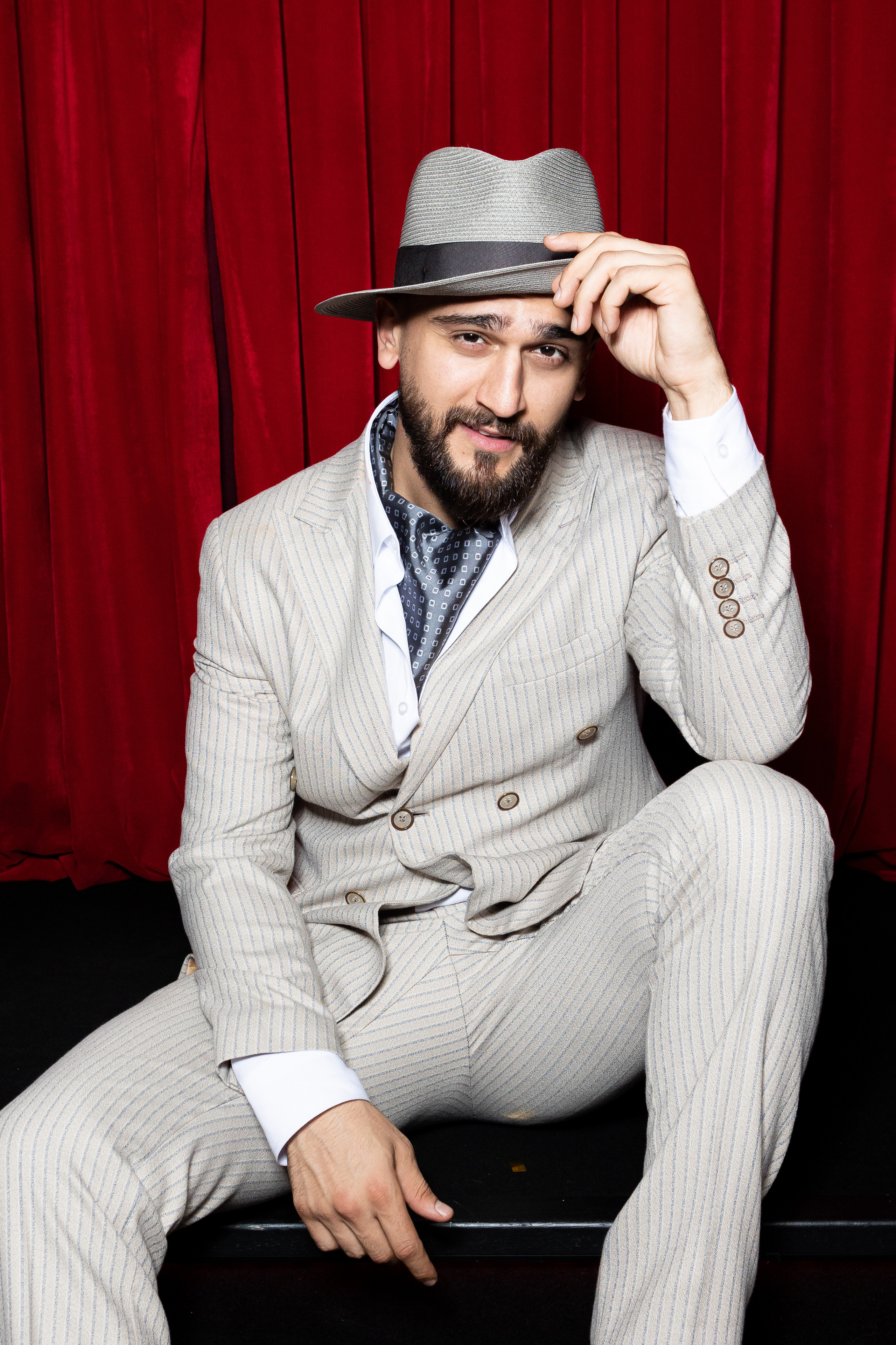 Закрытая презентация клипа JONY ''НИКАК'' в CRAVE. Светский фотограф — Анисина Ирина