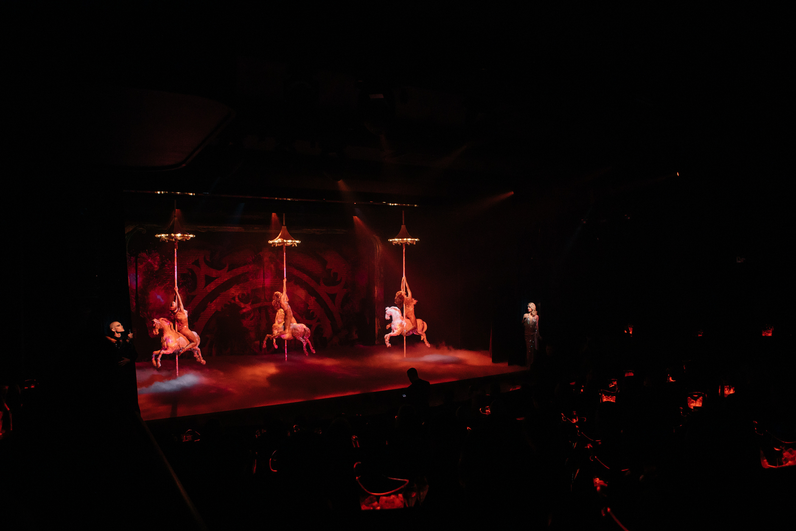 Закрытая презентация клипа JONY ''НИКАК'' в CRAVE. Светский фотограф — Анисина Ирина