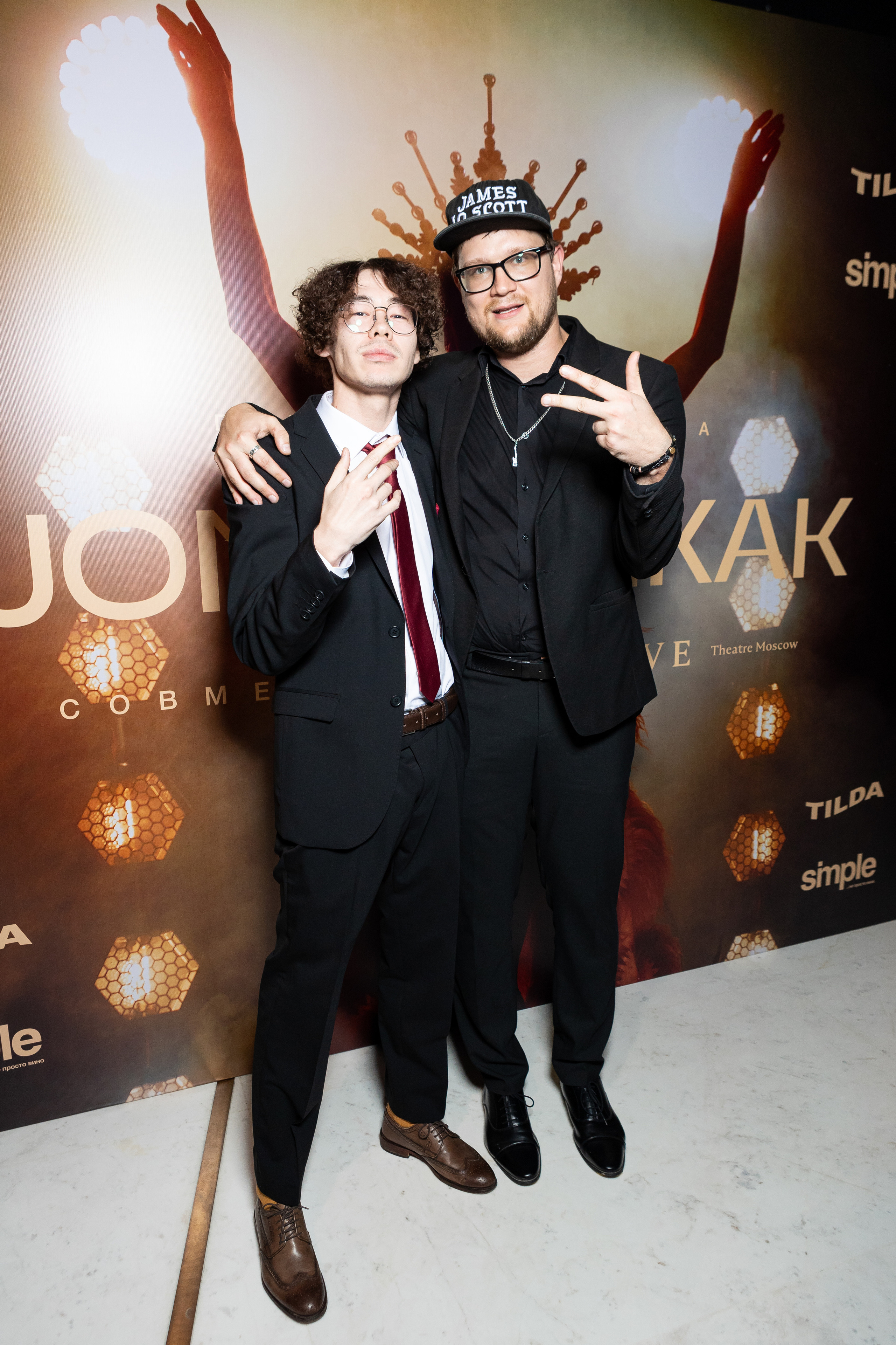 Закрытая презентация клипа JONY ''НИКАК'' в CRAVE. Светский фотограф — Анисина Ирина