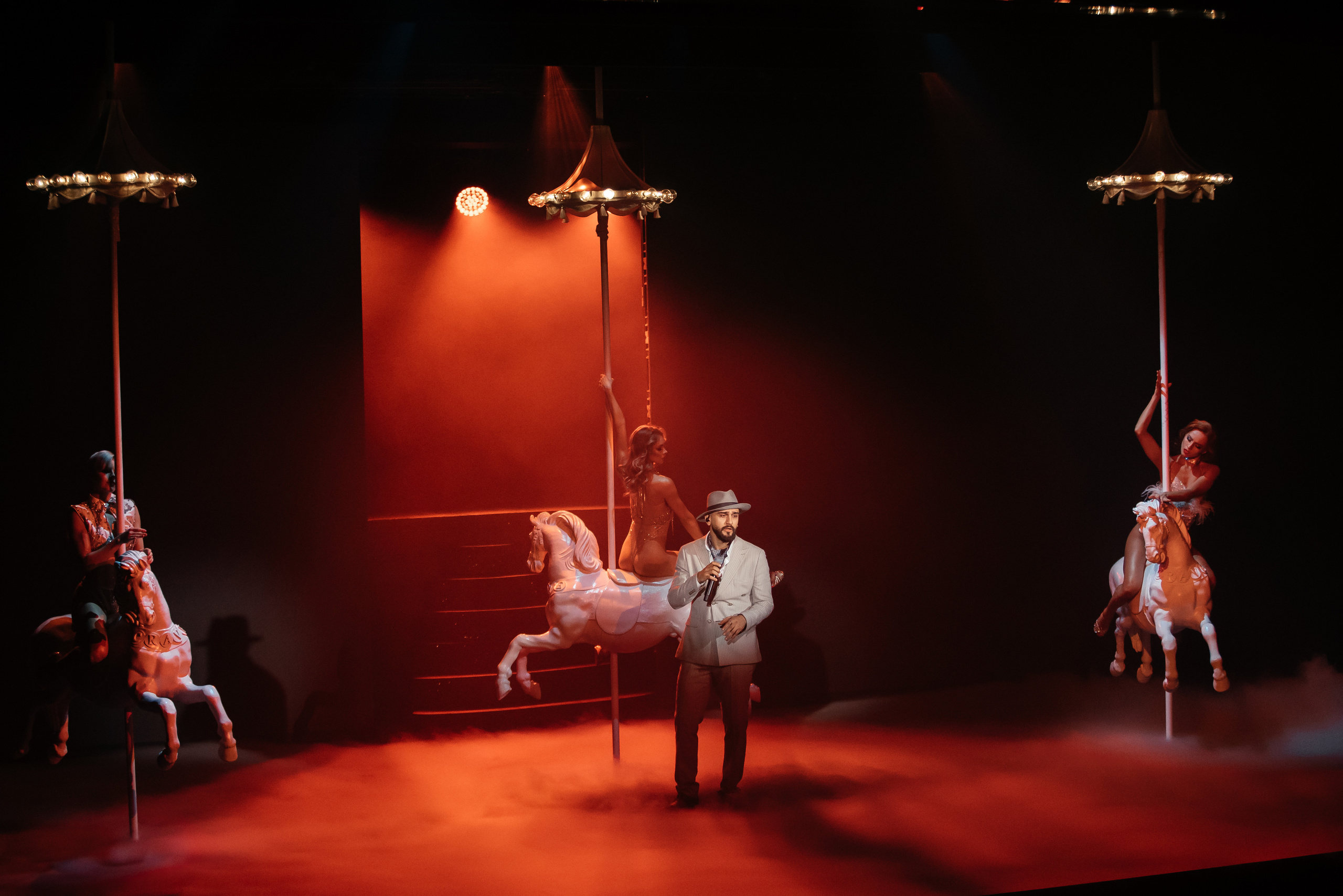 Закрытая презентация клипа JONY ''НИКАК'' в CRAVE. Светский фотограф — Анисина Ирина