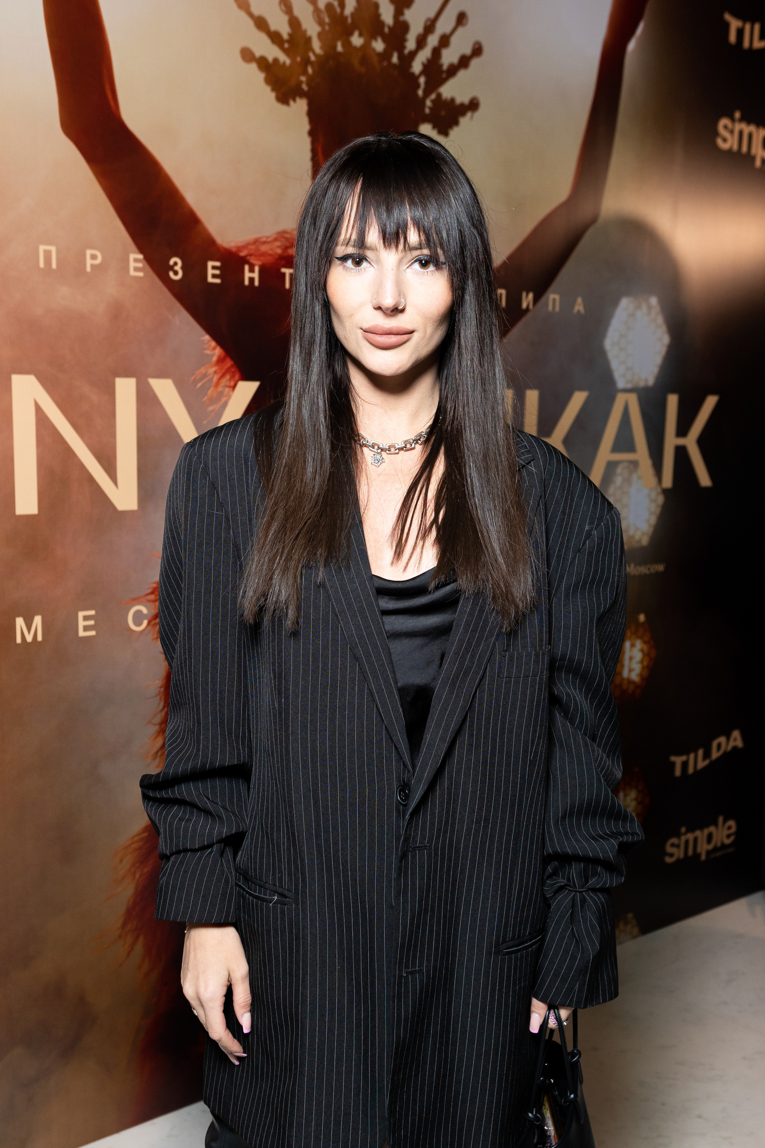 Закрытая презентация клипа JONY ''НИКАК'' в CRAVE. Светский фотограф — Анисина Ирина