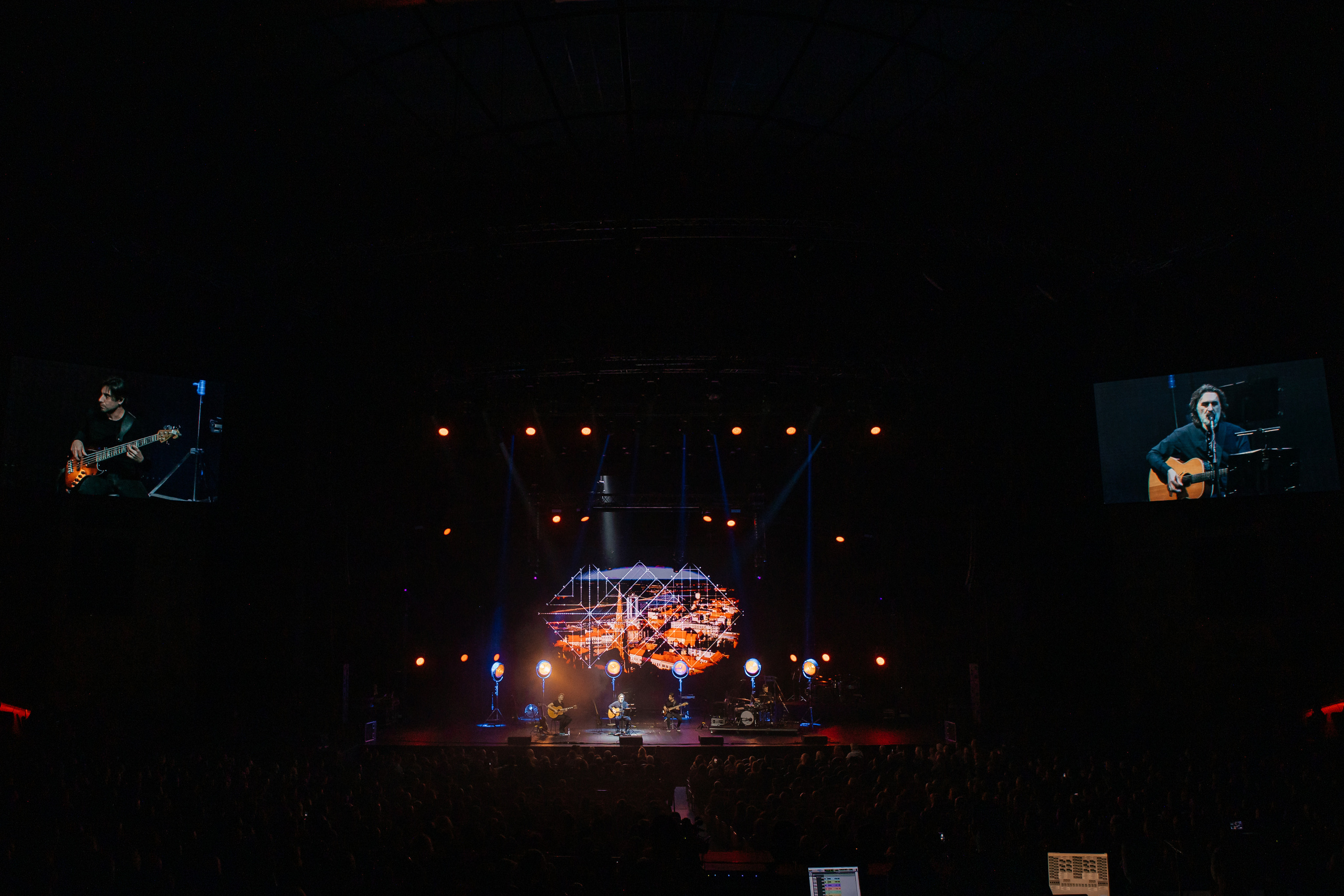 Вячеслав Бутусов. «Nautilus Pompilius 40 лет. Светский фотограф — Анисина Ирина