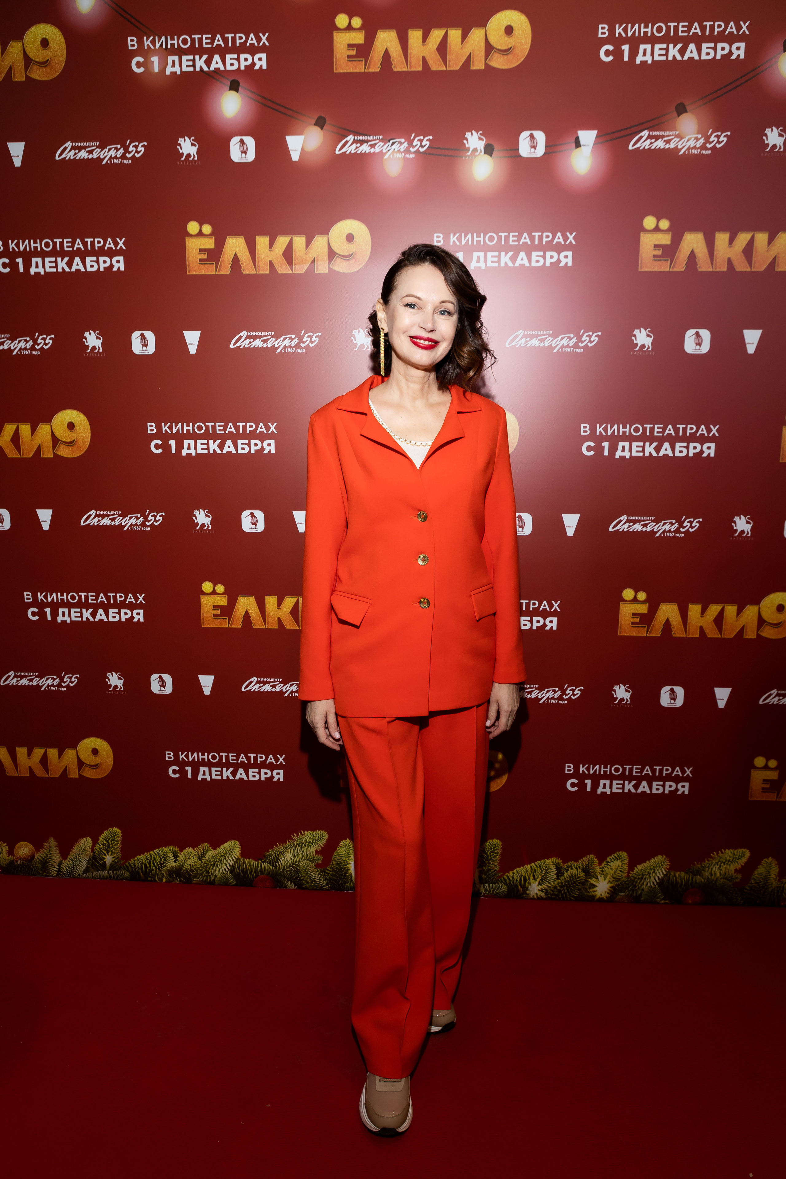 ЕЛКИ 9. Светский фотограф — Анисина Ирина