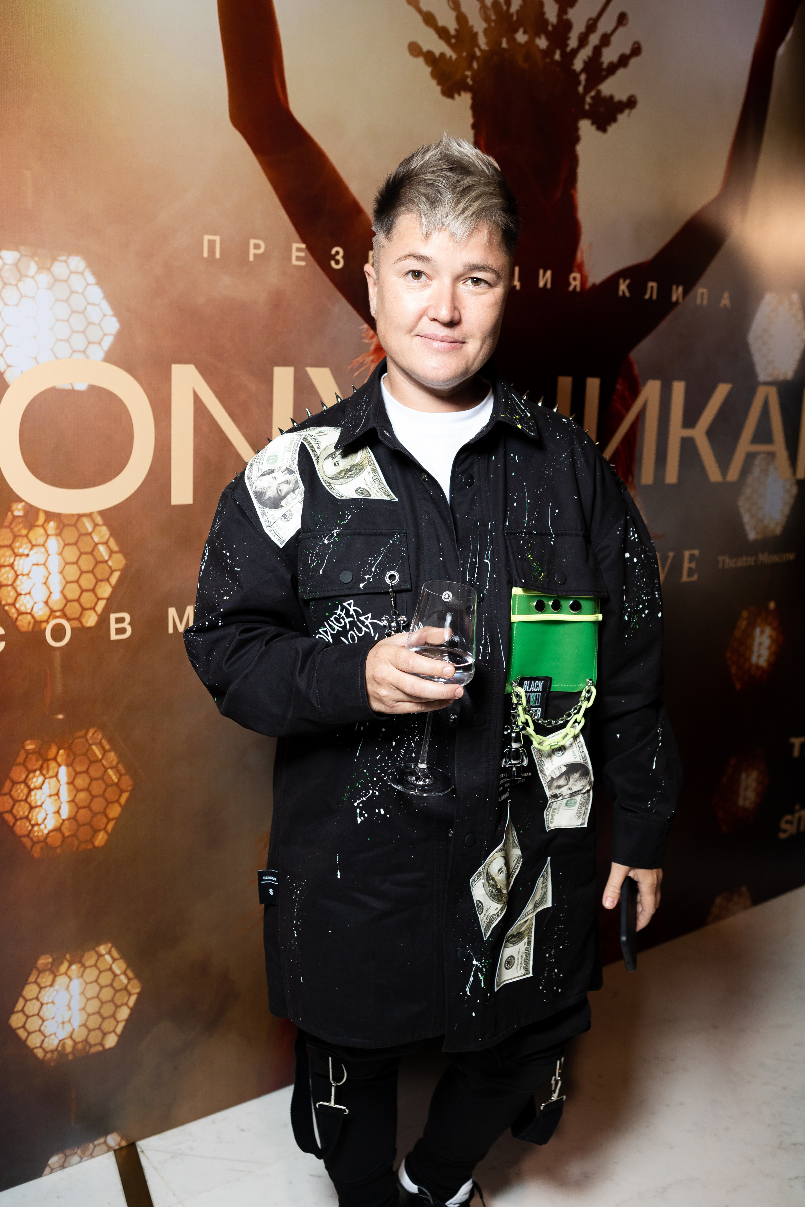 Закрытая презентация клипа JONY ''НИКАК'' в CRAVE. Светский фотограф — Анисина Ирина