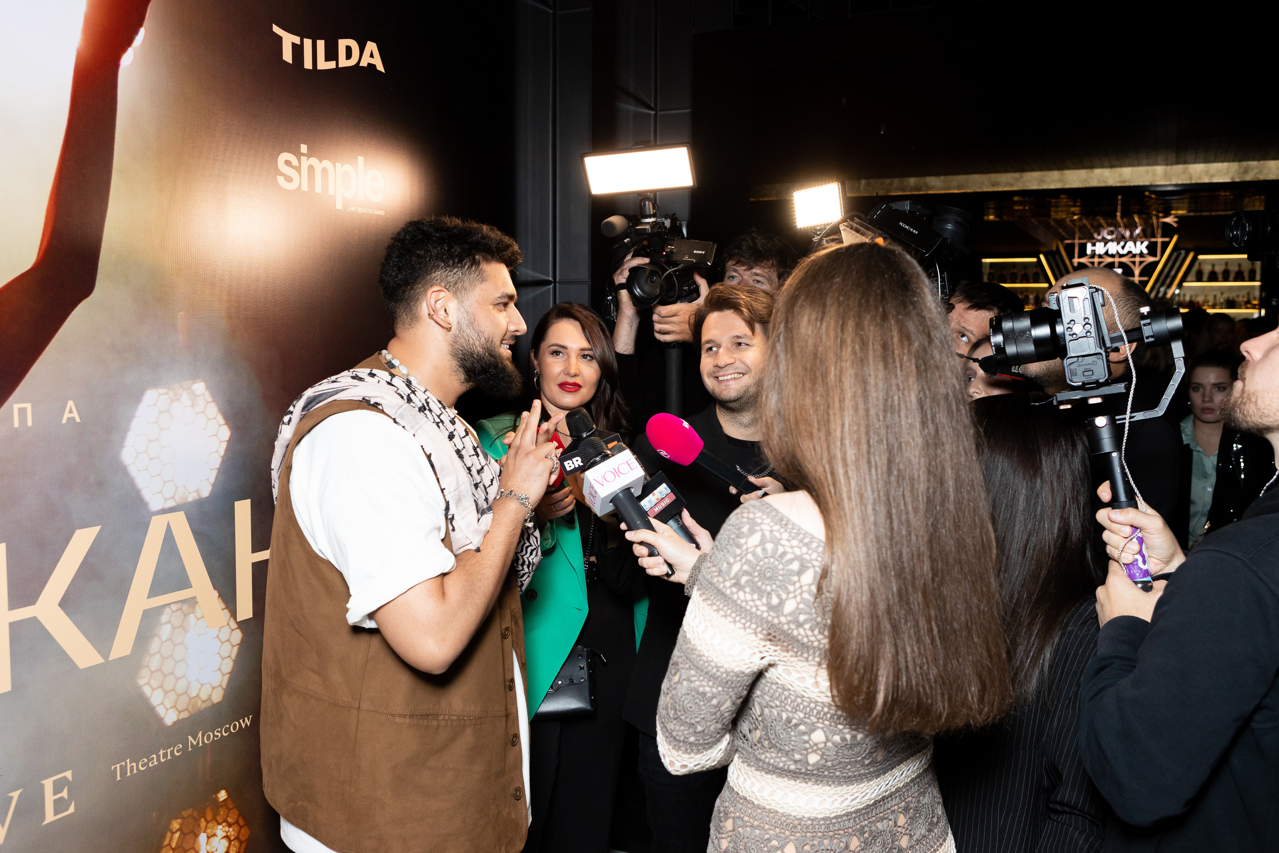 Закрытая презентация клипа JONY ''НИКАК'' в CRAVE. Светский фотограф — Анисина Ирина