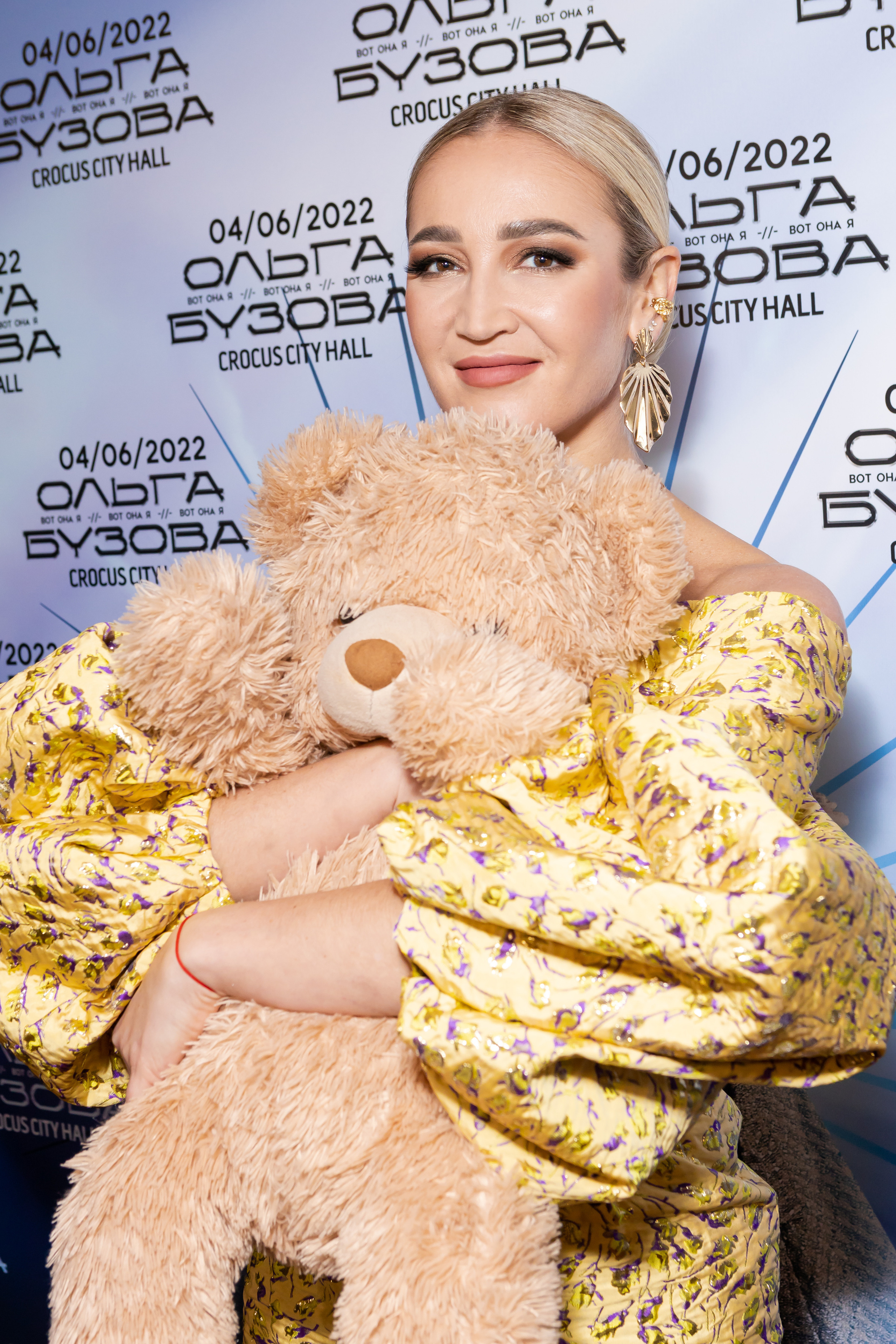 Ольга Бузова — 18 лет на сцене. Светский фотограф — Анисина Ирина