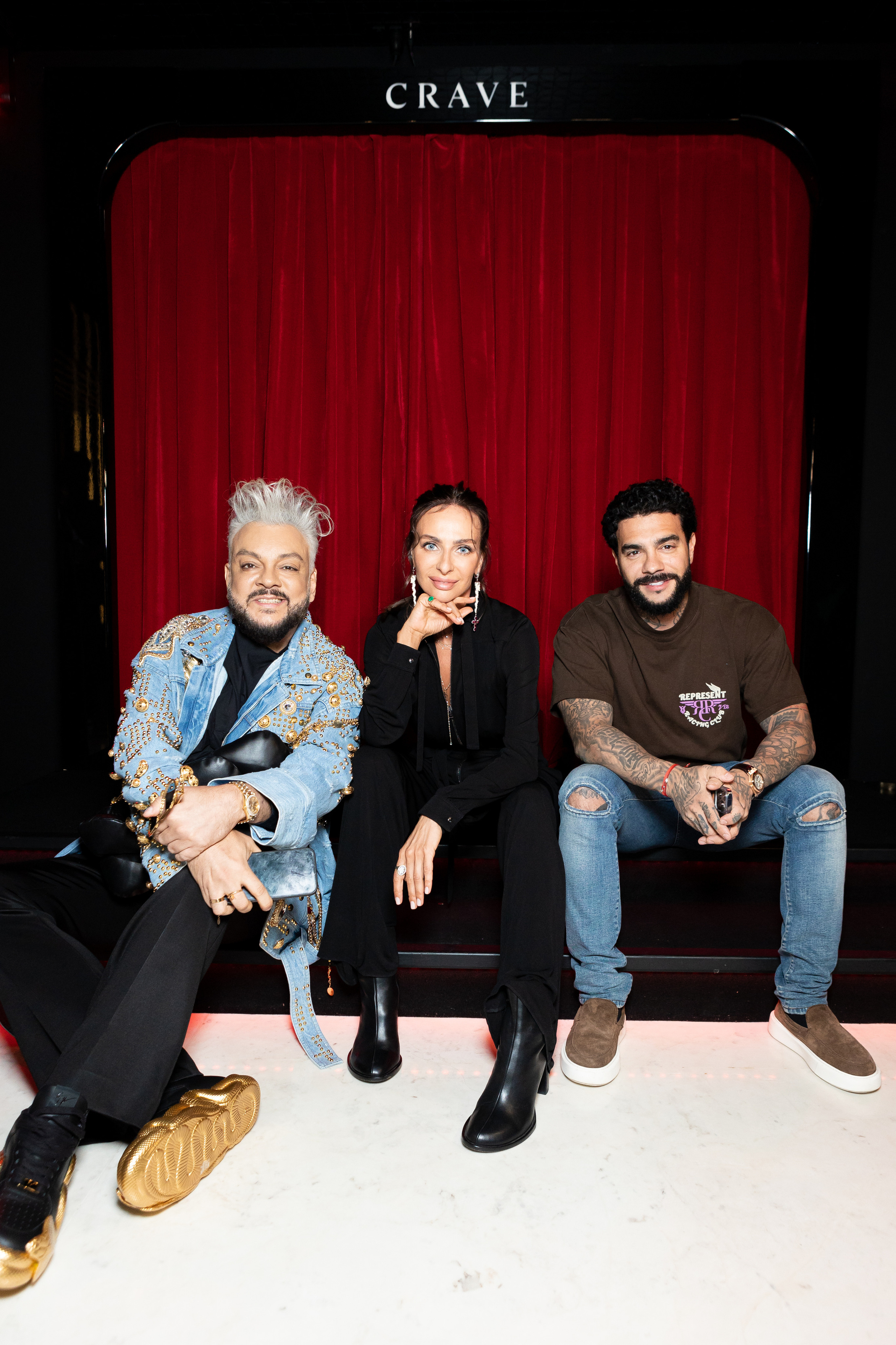 Закрытая презентация клипа JONY ''НИКАК'' в CRAVE. Светский фотограф — Анисина Ирина