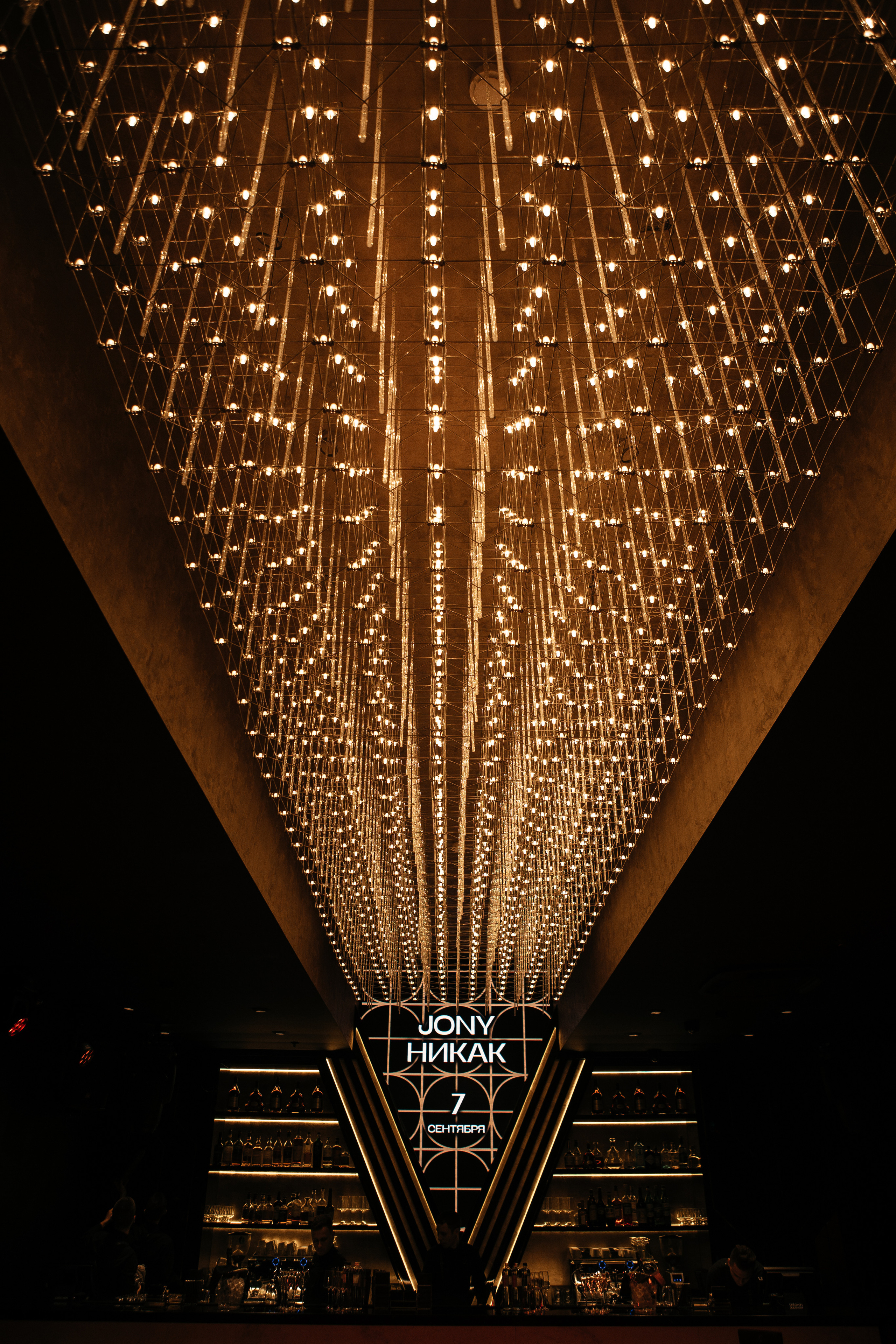 Закрытая презентация клипа JONY ''НИКАК'' в CRAVE. Светский фотограф — Анисина Ирина