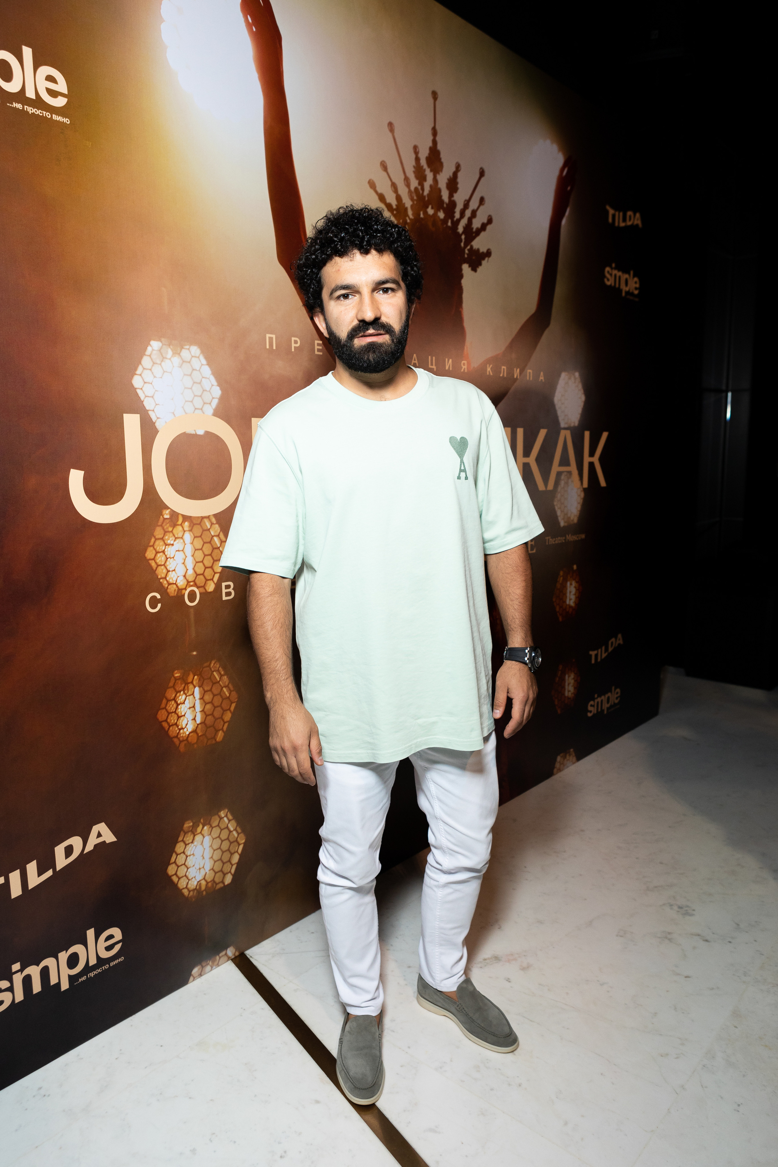 Закрытая презентация клипа JONY ''НИКАК'' в CRAVE. Светский фотограф — Анисина Ирина