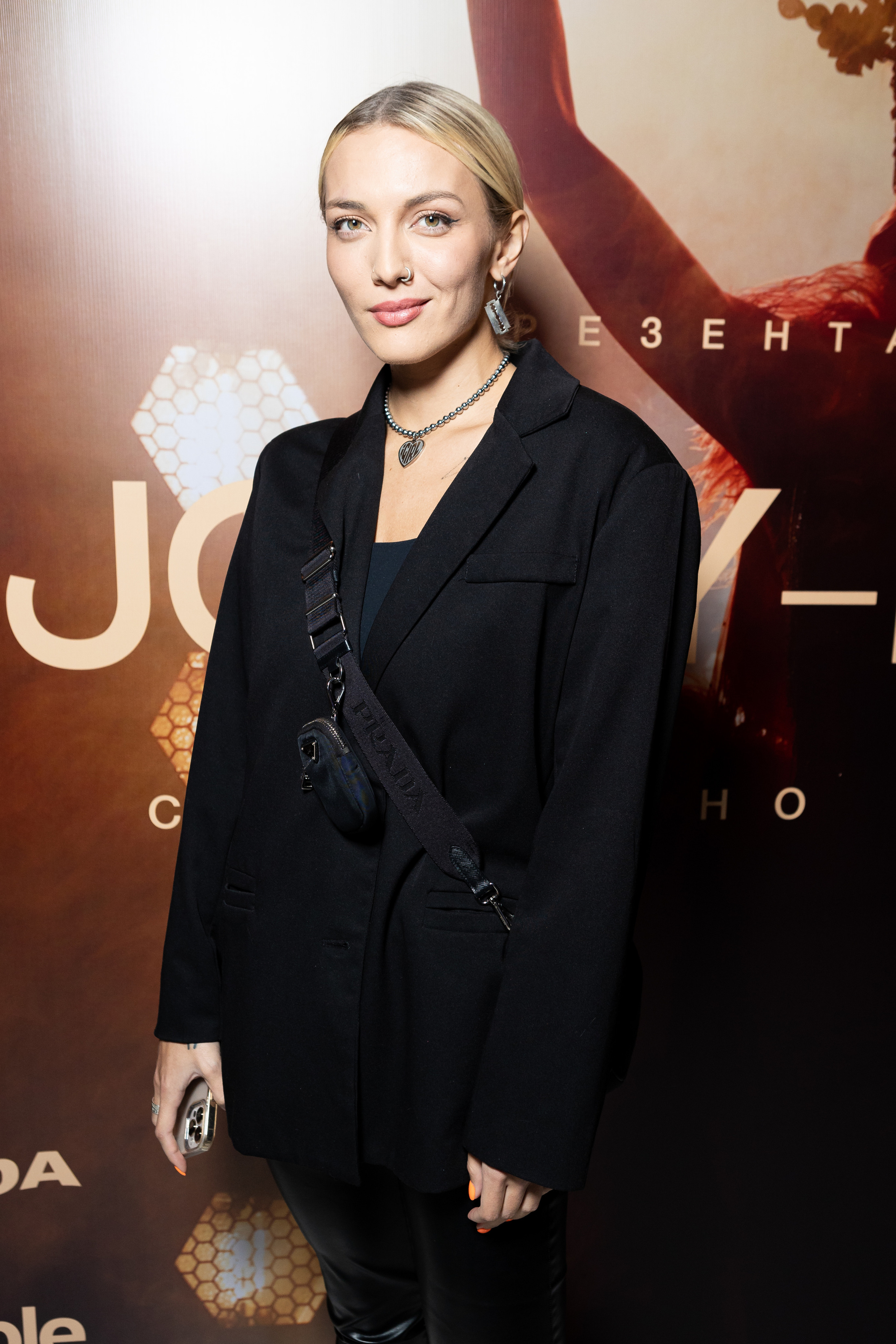 Закрытая презентация клипа JONY ''НИКАК'' в CRAVE. Светский фотограф — Анисина Ирина