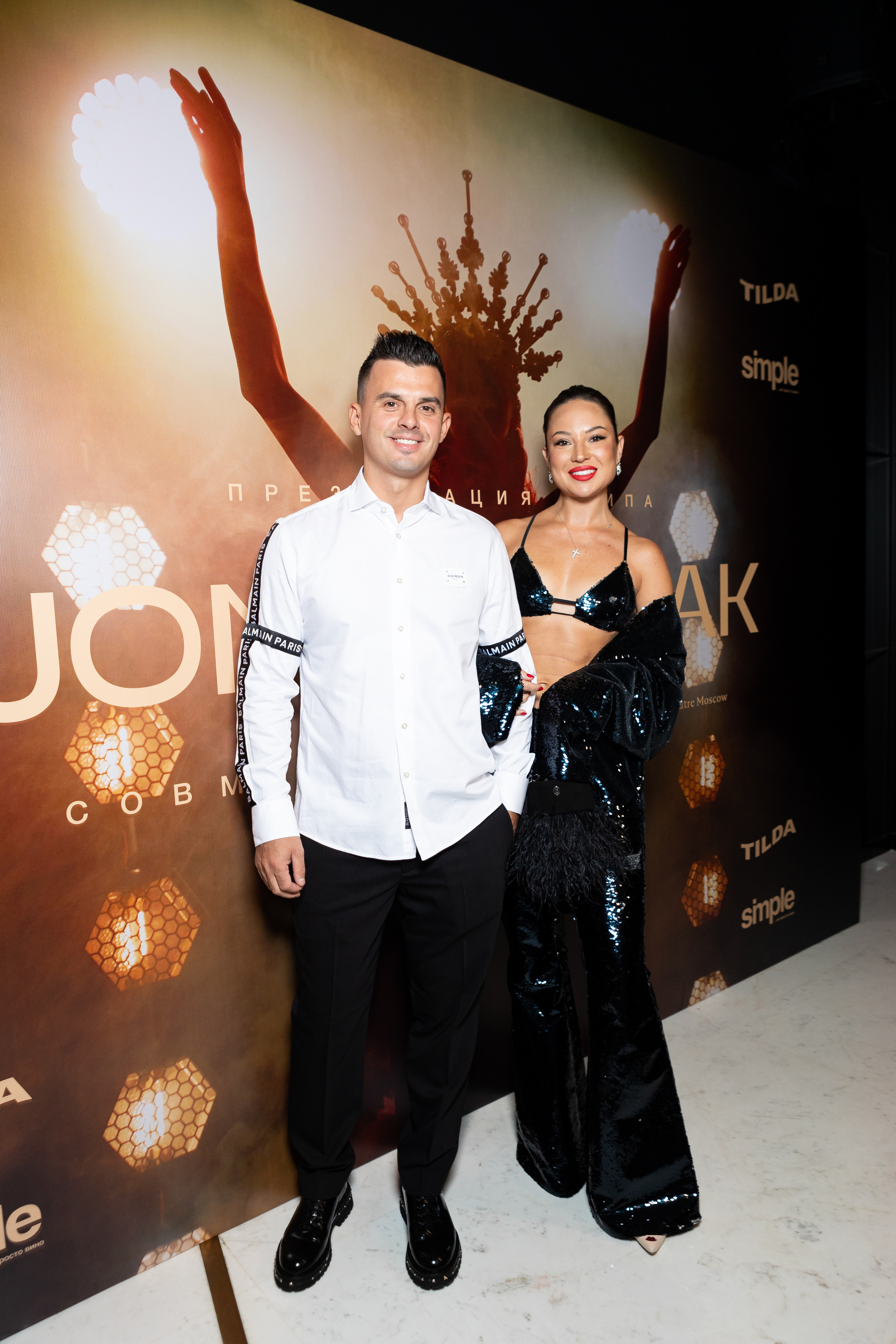 Закрытая презентация клипа JONY ''НИКАК'' в CRAVE. Светский фотограф — Анисина Ирина