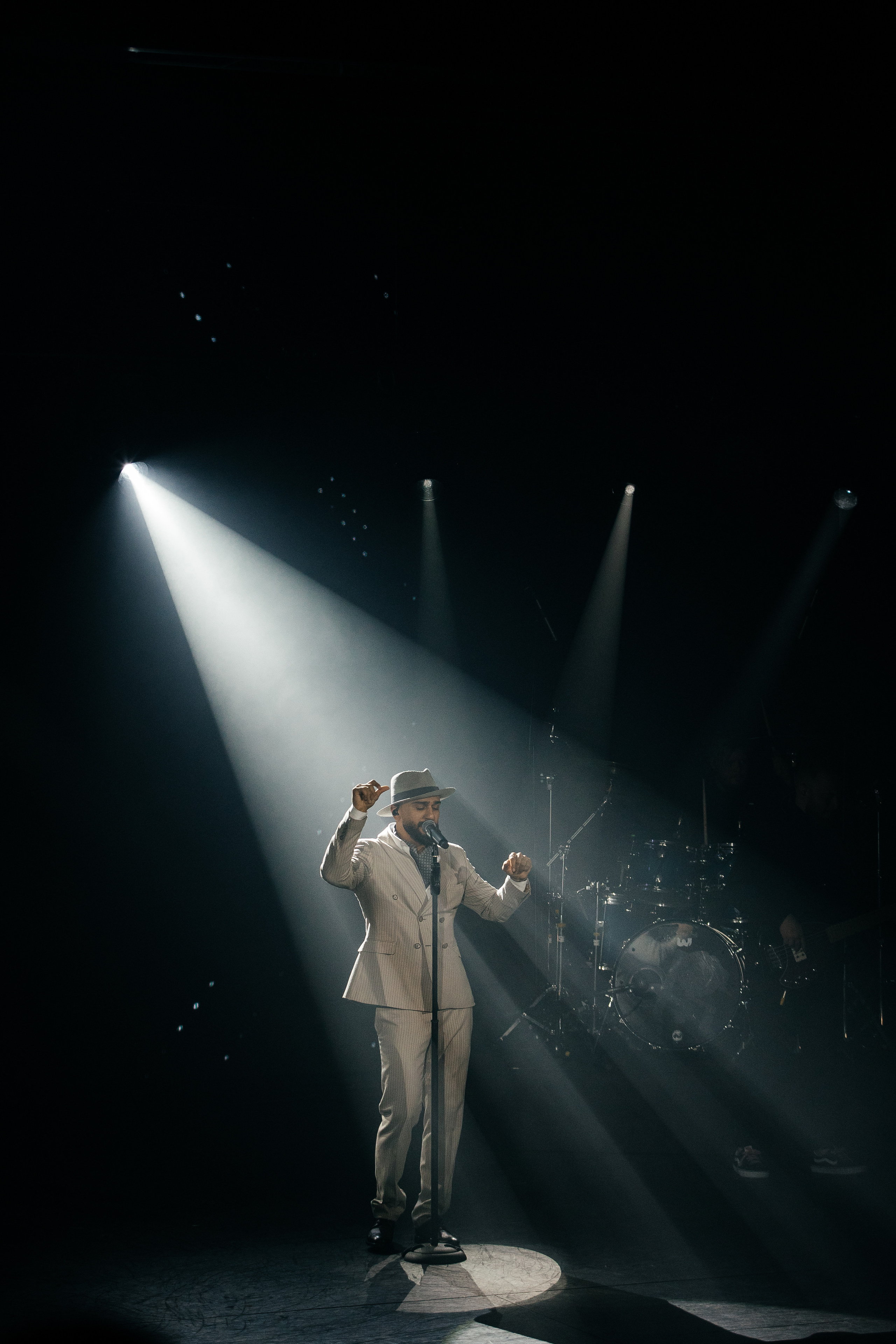 Закрытая презентация клипа JONY ''НИКАК'' в CRAVE. Светский фотограф — Анисина Ирина