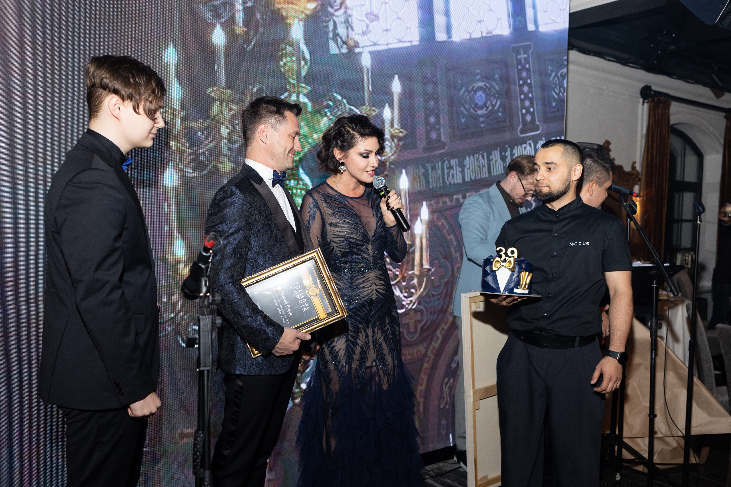 TOP LUXURY AWARD 2022. Светский фотограф — Анисина Ирина