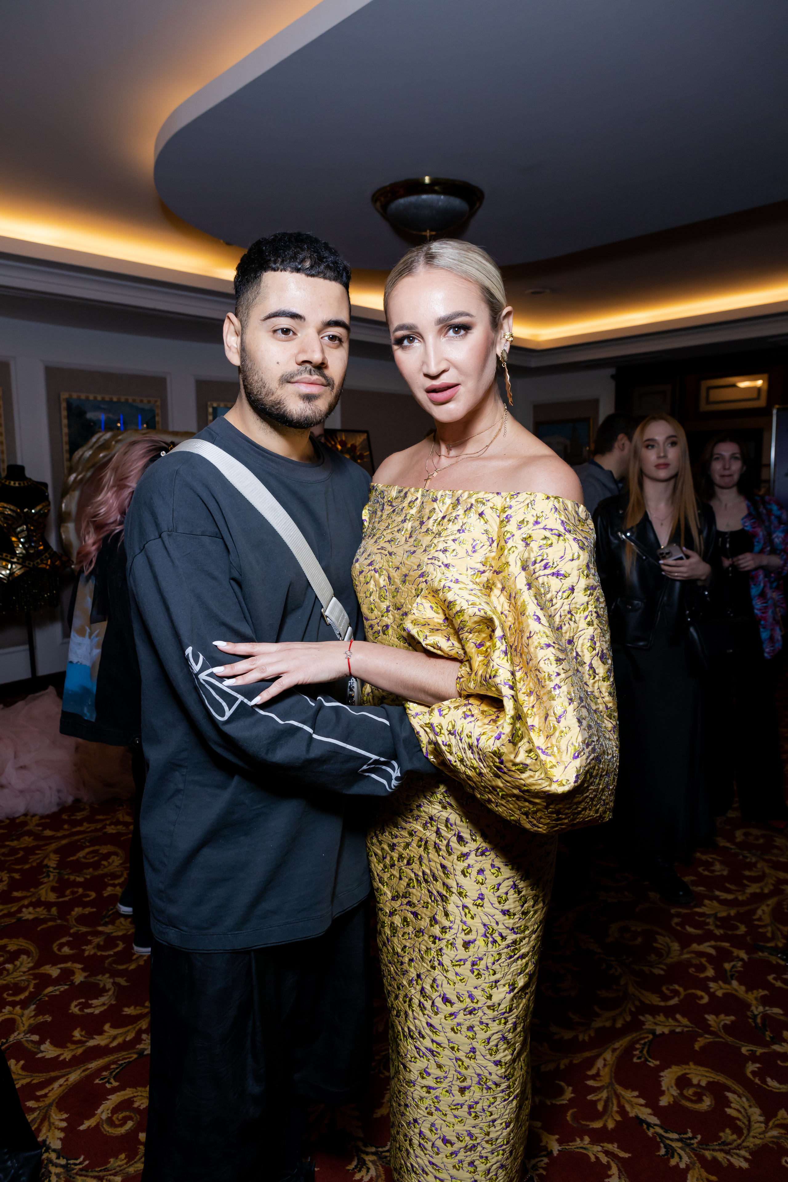 Ольга Бузова — 18 лет на сцене. Светский фотограф — Анисина Ирина