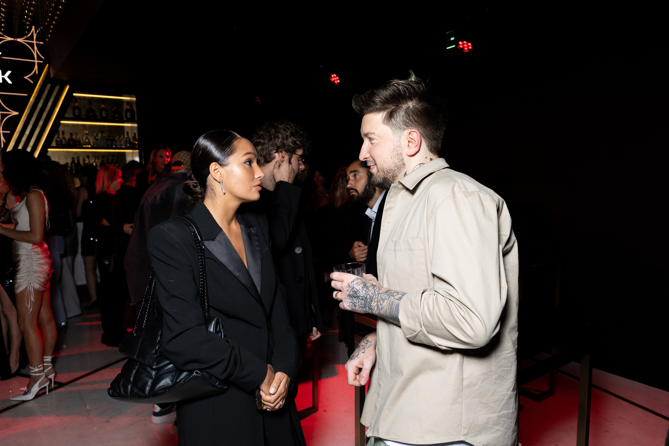 Закрытая презентация клипа JONY ''НИКАК'' в CRAVE. Светский фотограф — Анисина Ирина