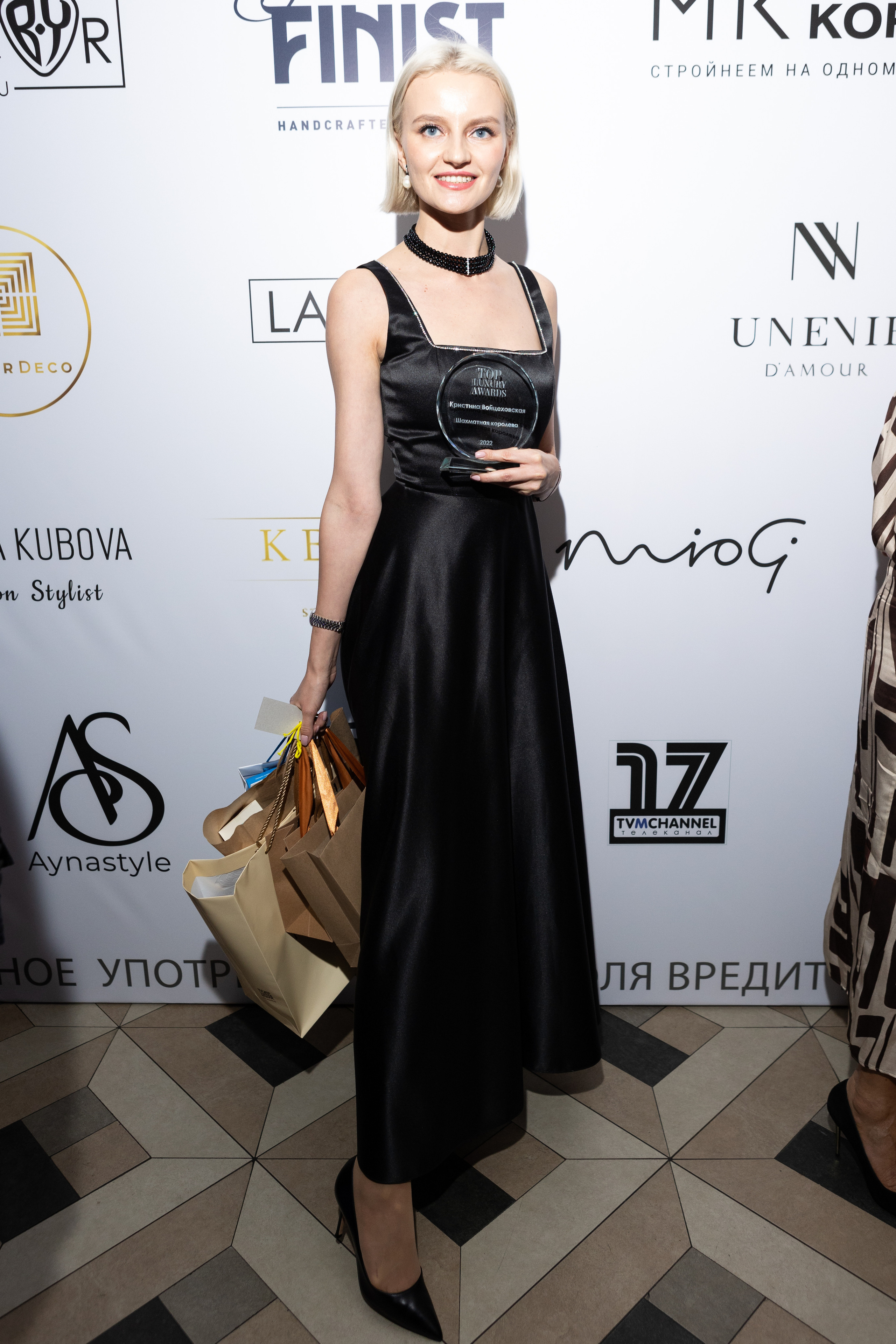 TOP LUXURY AWARD 2022. Светский фотограф — Анисина Ирина