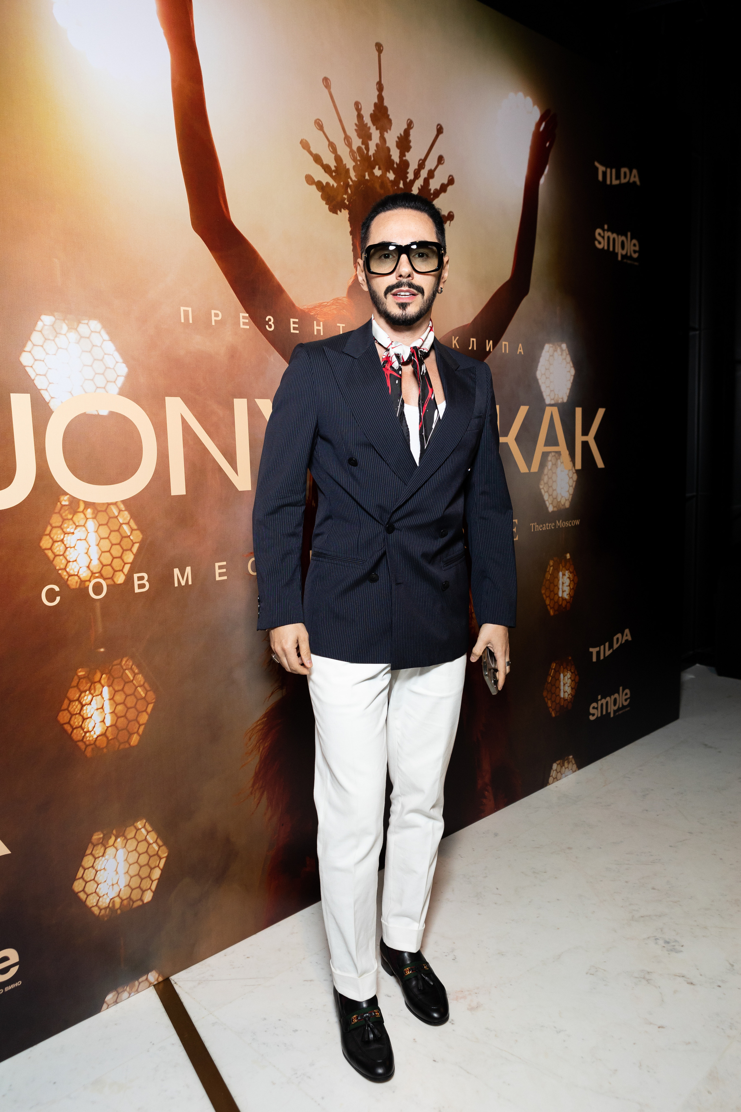 Закрытая презентация клипа JONY ''НИКАК'' в CRAVE. Светский фотограф — Анисина Ирина