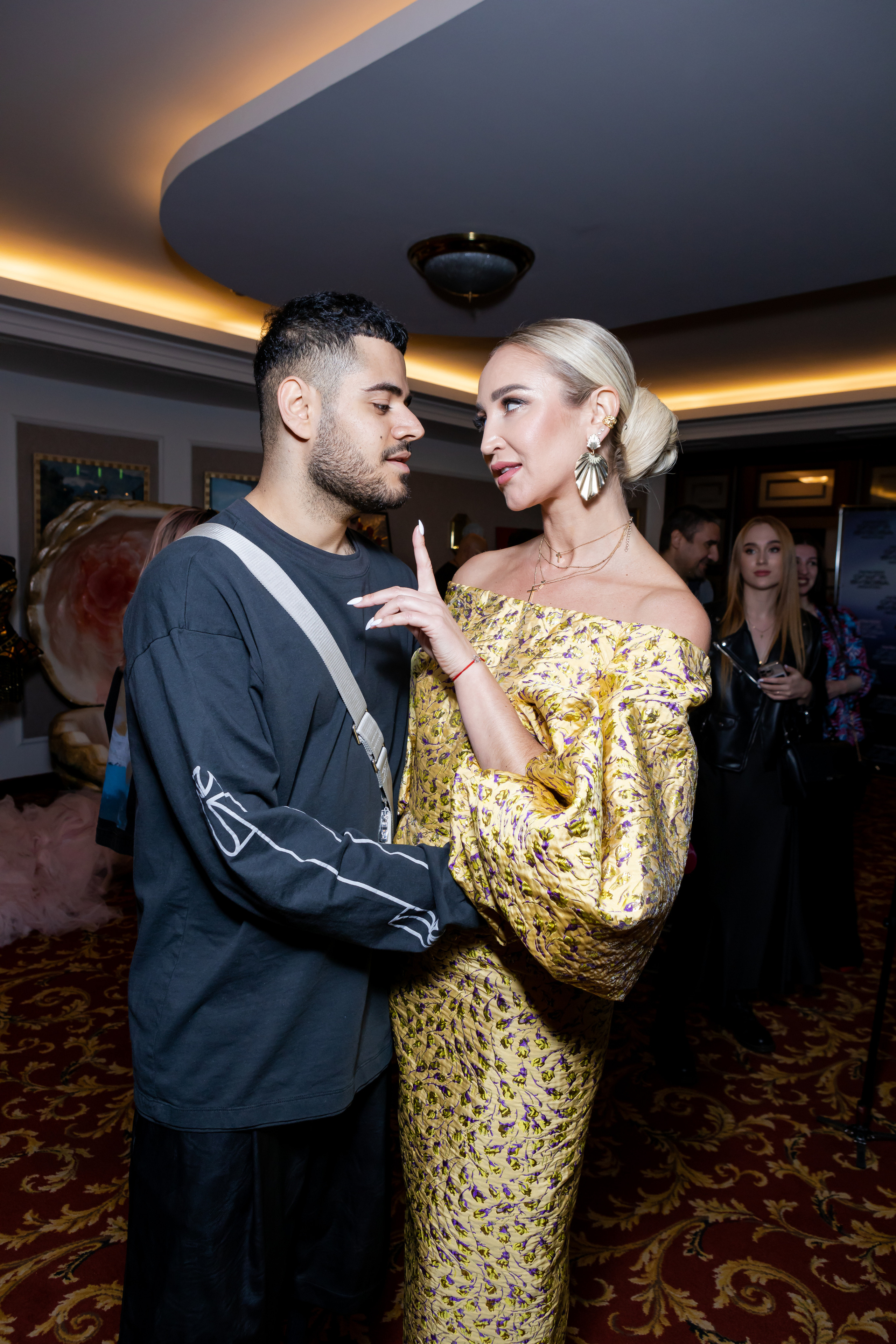 Ольга Бузова — 18 лет на сцене. Светский фотограф — Анисина Ирина