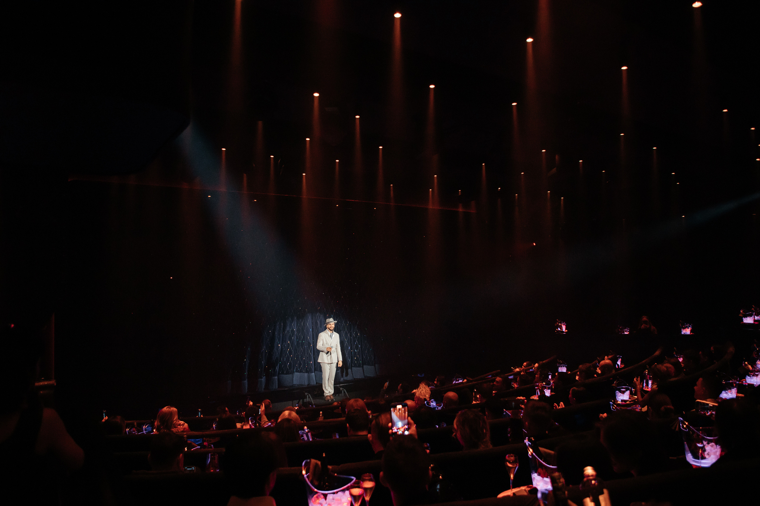 Закрытая презентация клипа JONY ''НИКАК'' в CRAVE. Светский фотограф — Анисина Ирина