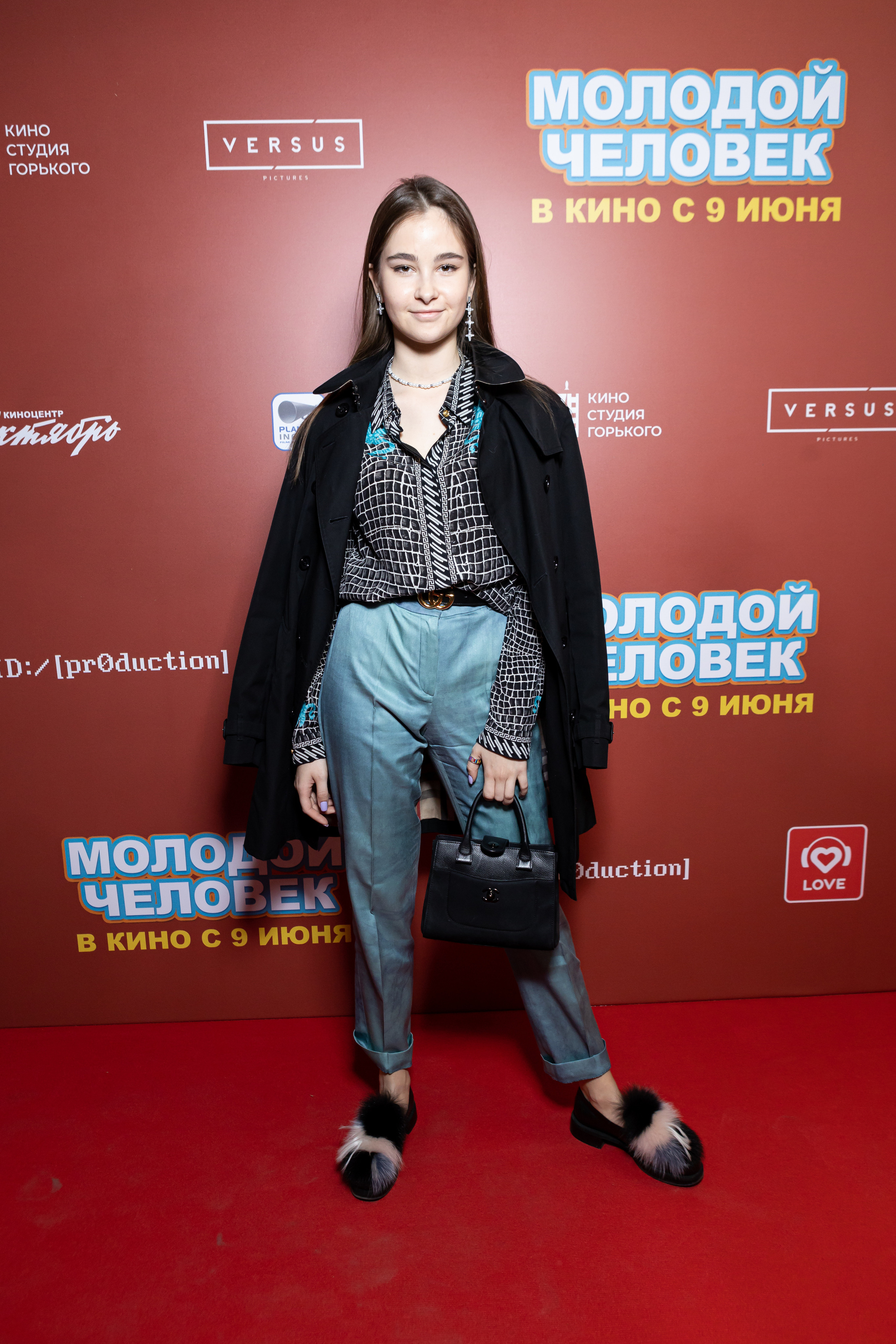 Молодой парень в кинотеатре КАРО ОКТЯБРЬ. Светский фотограф — Анисина Ирина