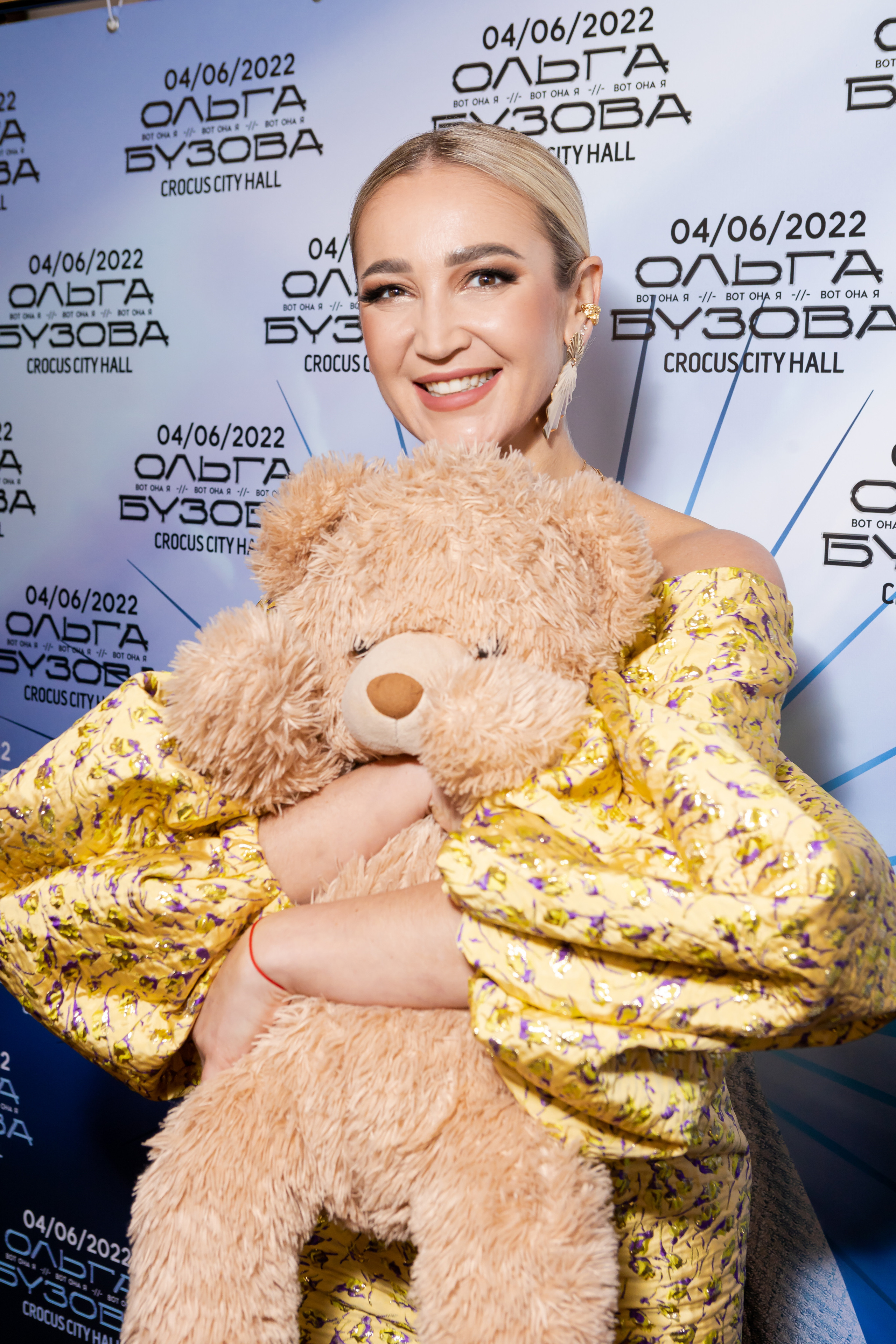 Ольга Бузова — 18 лет на сцене. Светский фотограф — Анисина Ирина