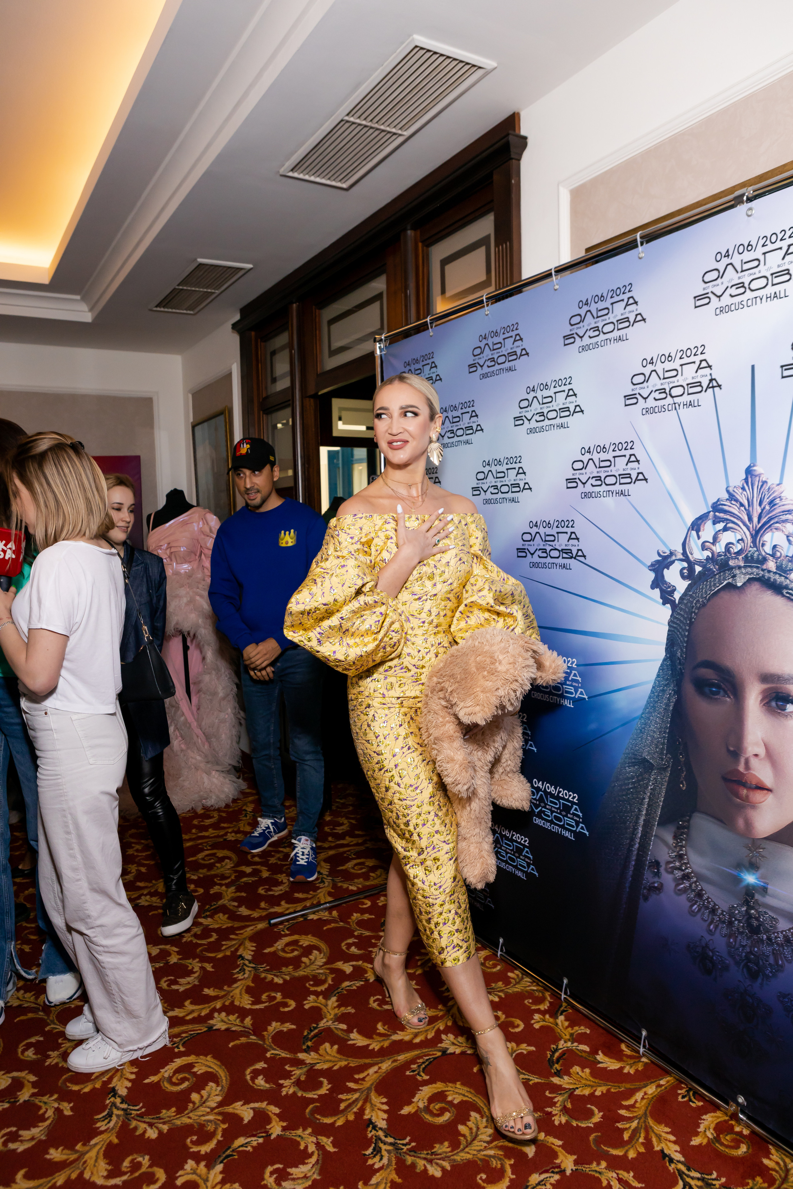 Ольга Бузова — 18 лет на сцене. Светский фотограф — Анисина Ирина