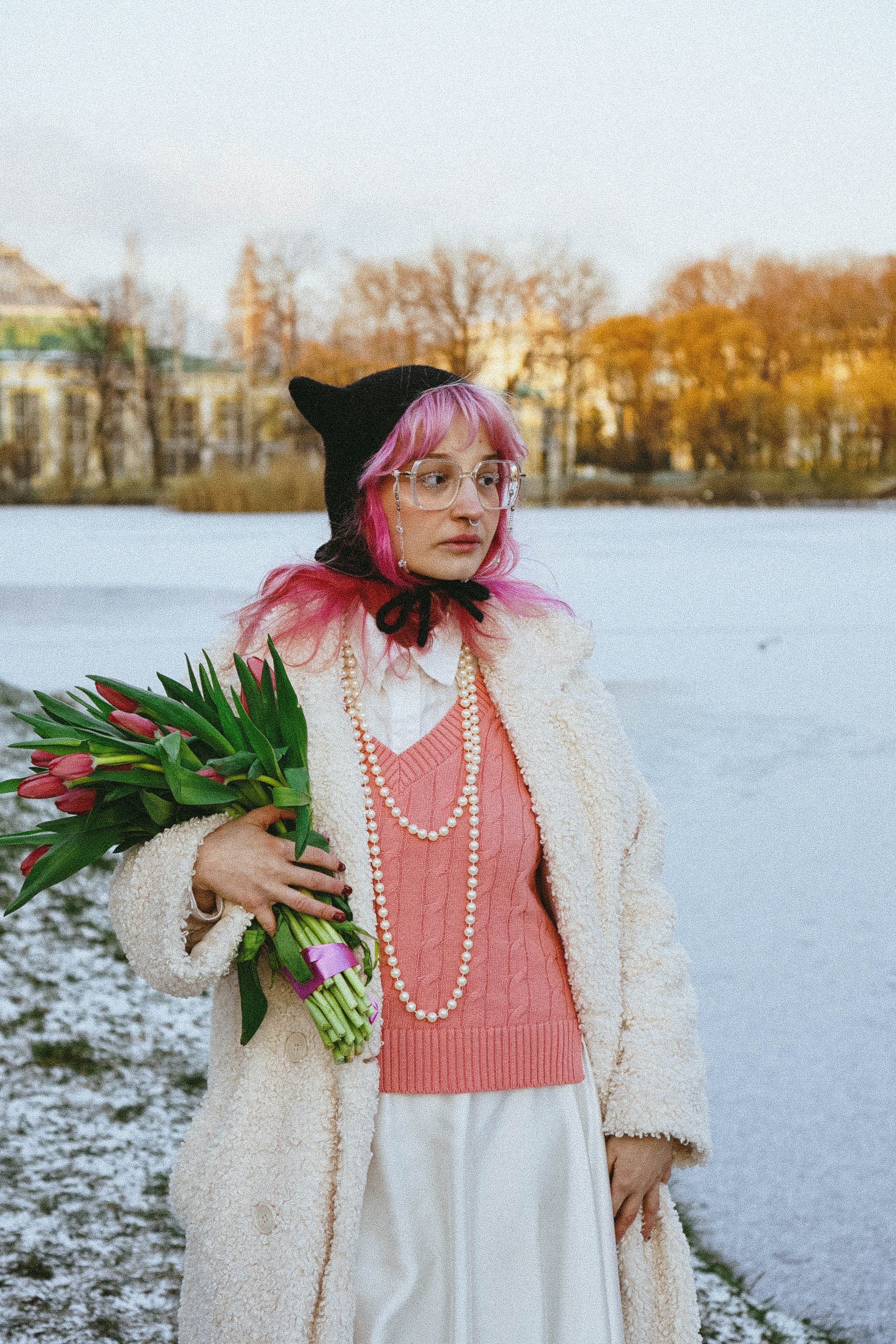 Прогулочная фотосессия с тюльпанами. Профессиональный фотограф, Санкт-Петербург — Виктория Богомолова