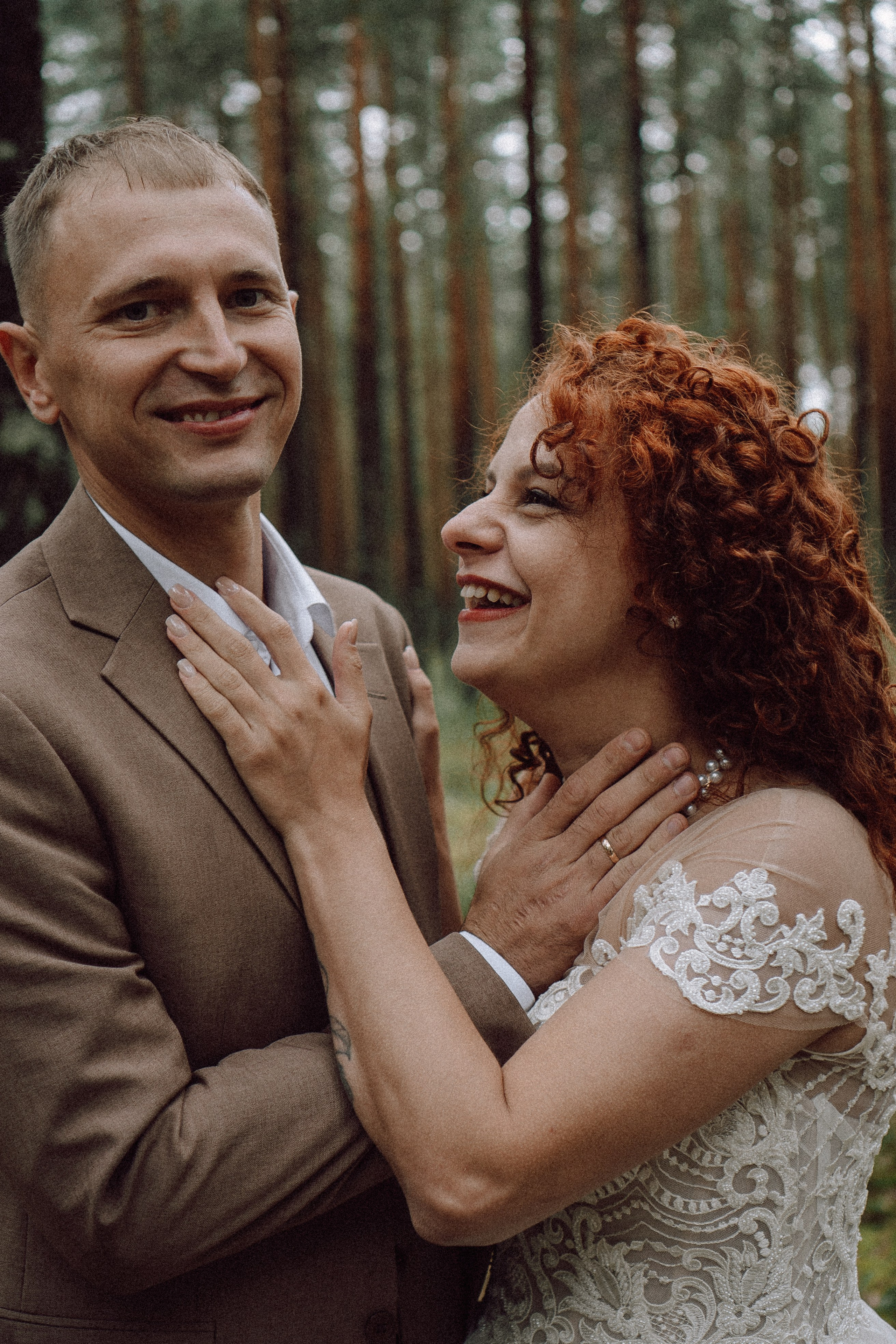 СВАДЕБНАЯ ФОТОСЕССИИЯ ПАРЫ В ГОРОДЕ ПРИОЗЕРСК В СОСНОВОМ ЛЕСУ И С ПИКАПОМ. Профессиональный фотограф, Санкт-Петербург — Виктория Богомолова
