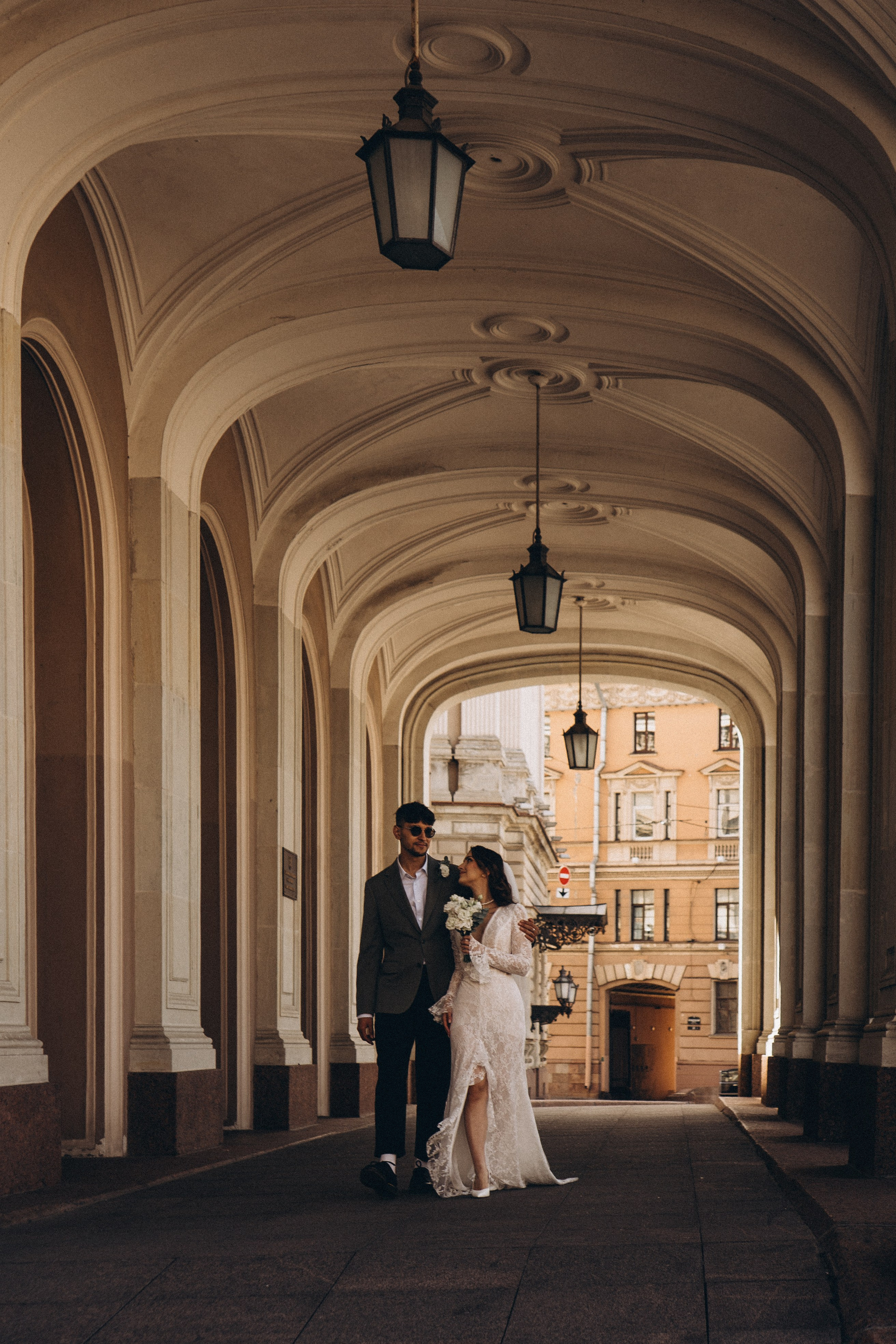 СВАДЕБНАЯ ПРОГУЛКА ВОЗЕ ИСАИКЕВСКОГО СОБОРА АСТОРИИ И ЗАКОНОДАЛЕТНОГО СОБРАНИЯ. Профессиональный фотограф, Санкт-Петербург — Виктория Богомолова