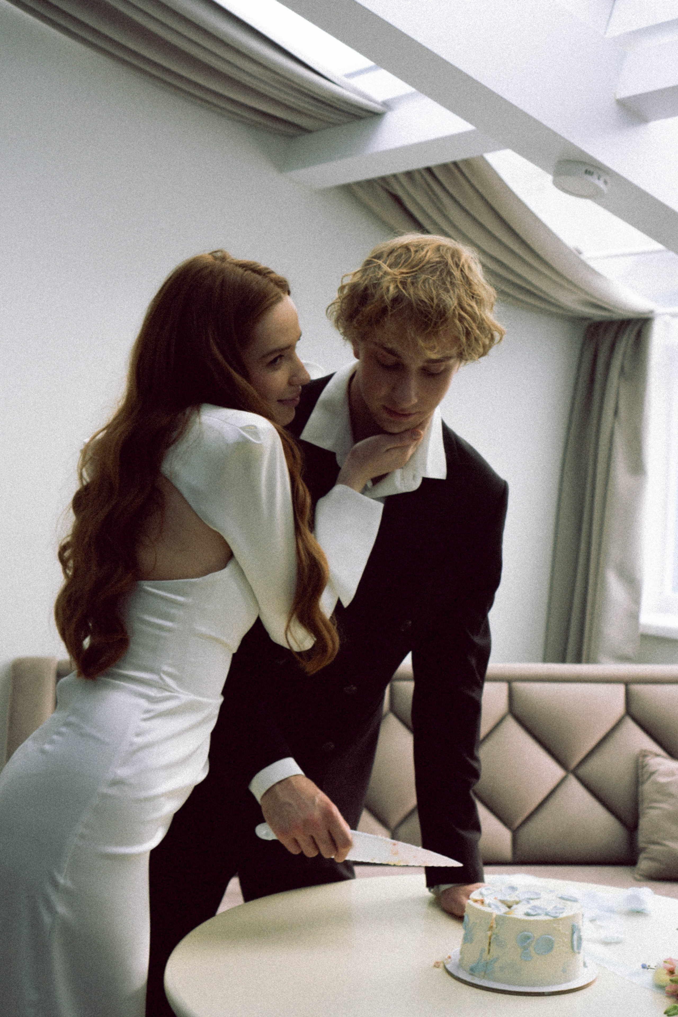 СВАДЕБНАЯ СЬЕМКА В ОТЕЛЕ. СБОРЫ ЖЕНИХА И НЕВЕСТЫ И ТАКЖЕ ТОР И ПОДГОТОВКА К ПРОГУЛКЕ. Профессиональный фотограф, Санкт-Петербург — Виктория Богомолова