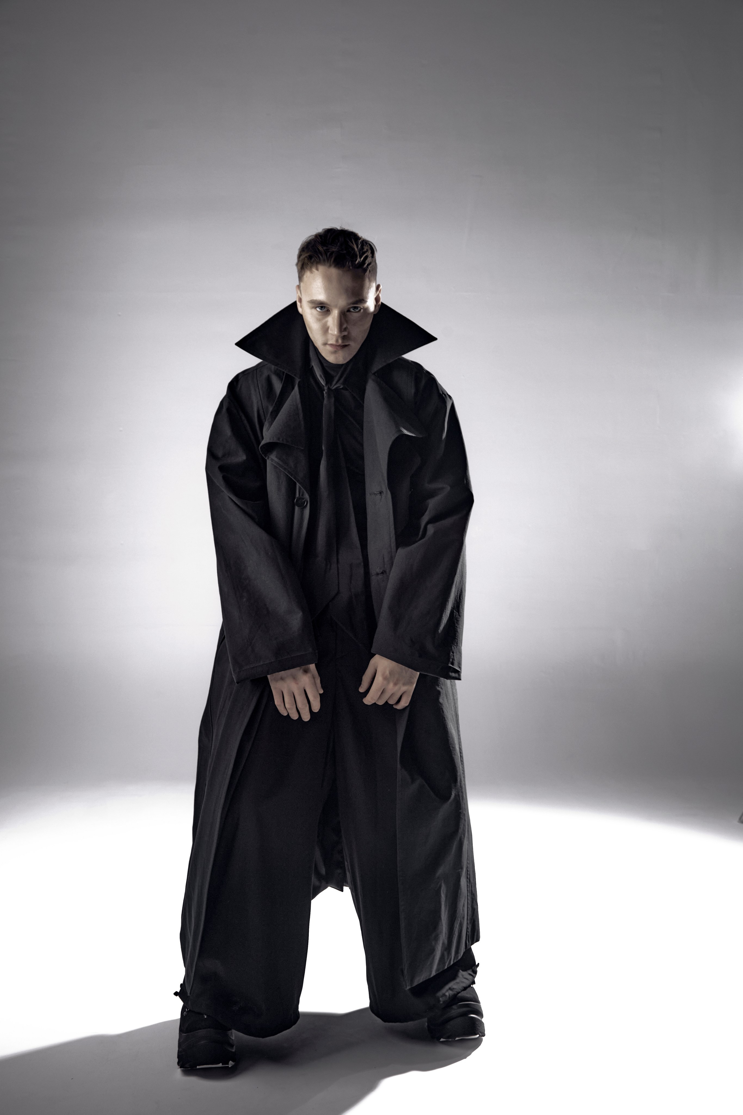 Артём Злобин. Фотограф для брендов Любовь Батина (Спб/Мск)