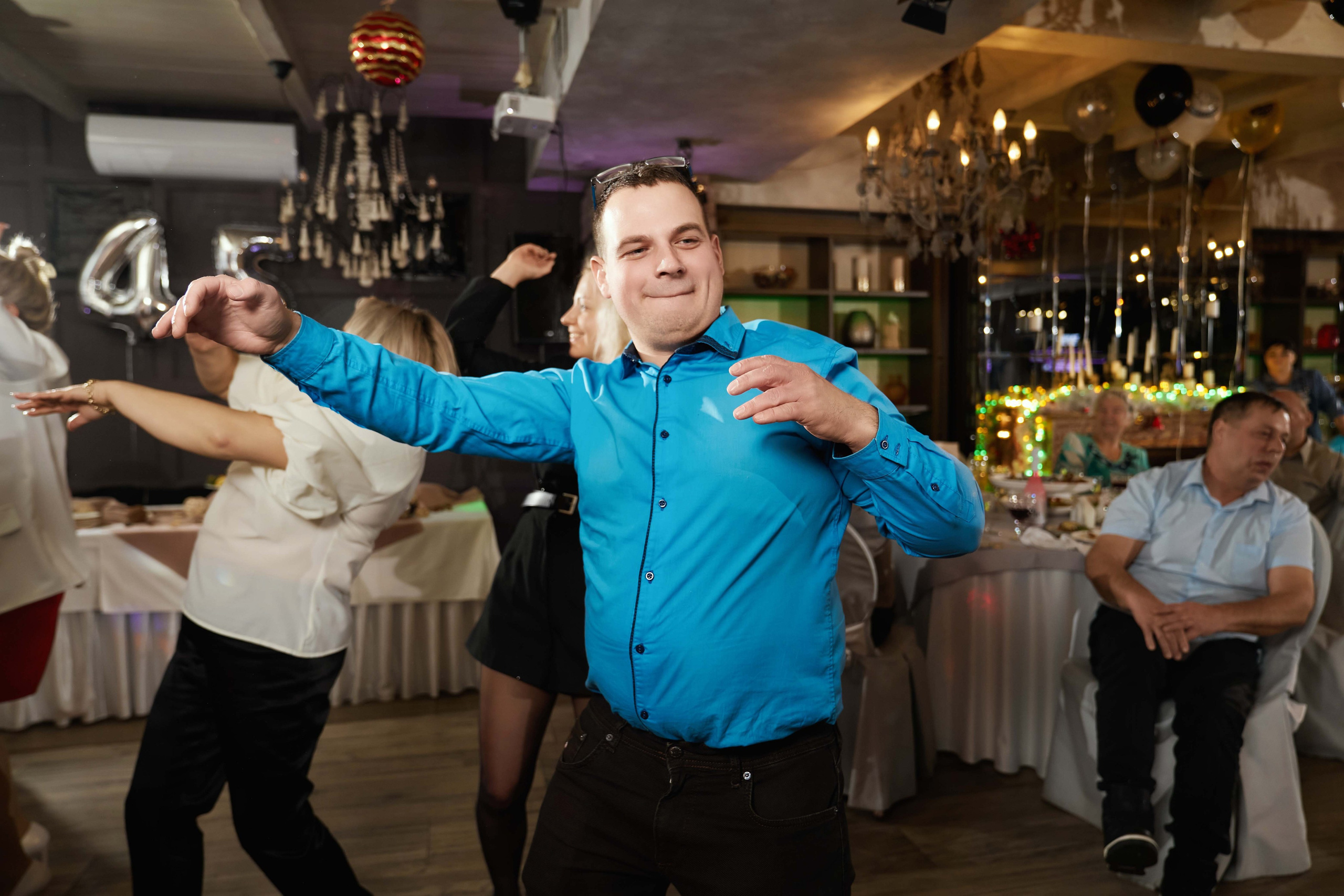 Репортажная фотосъёмка юбилея 45 лет в ресторане Стравинская гавань